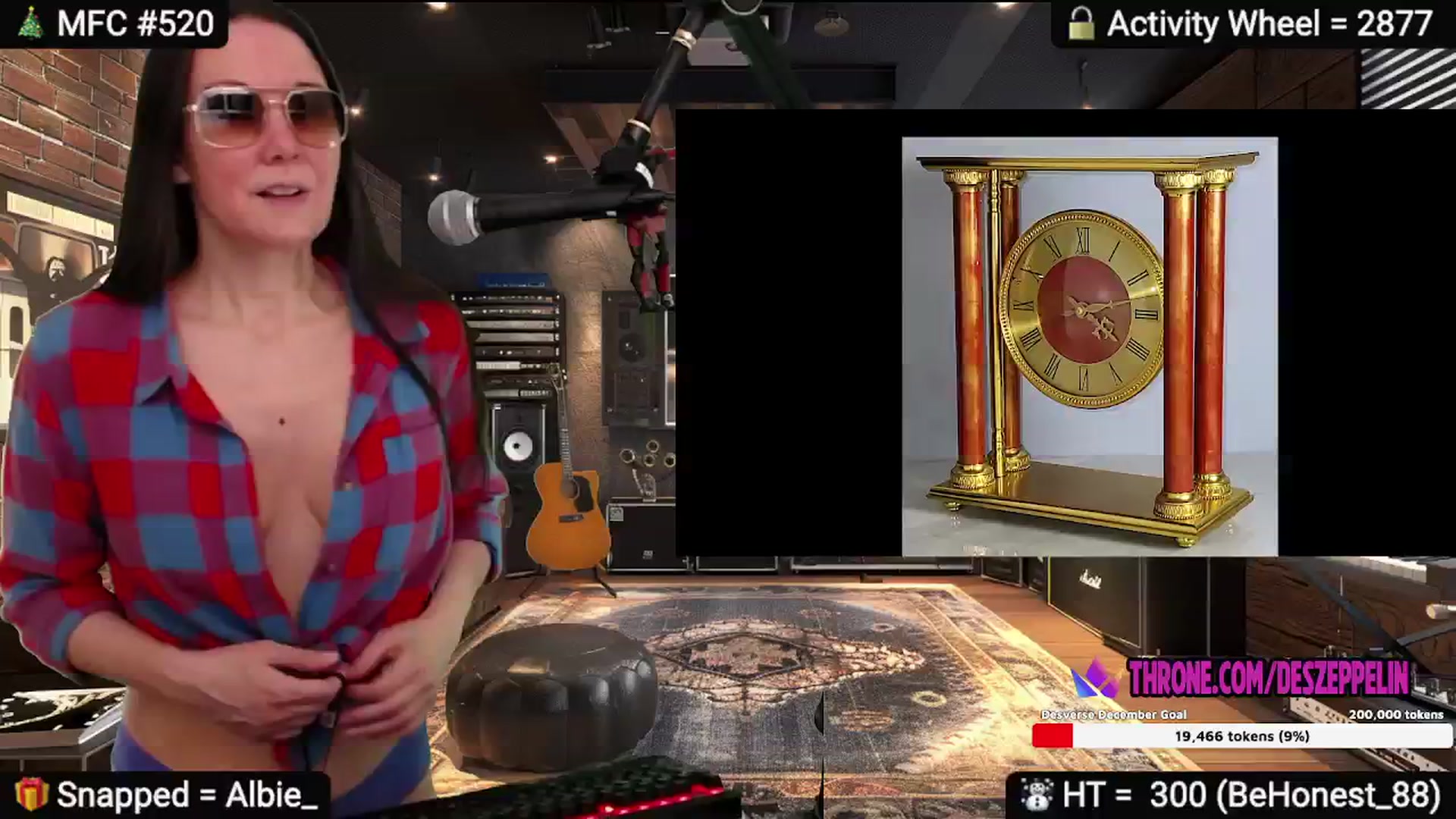 Gallery image thumbnail from DesZeppelin's myfreecams stream on, 12/08/2024, 10:34 image 12 of 20