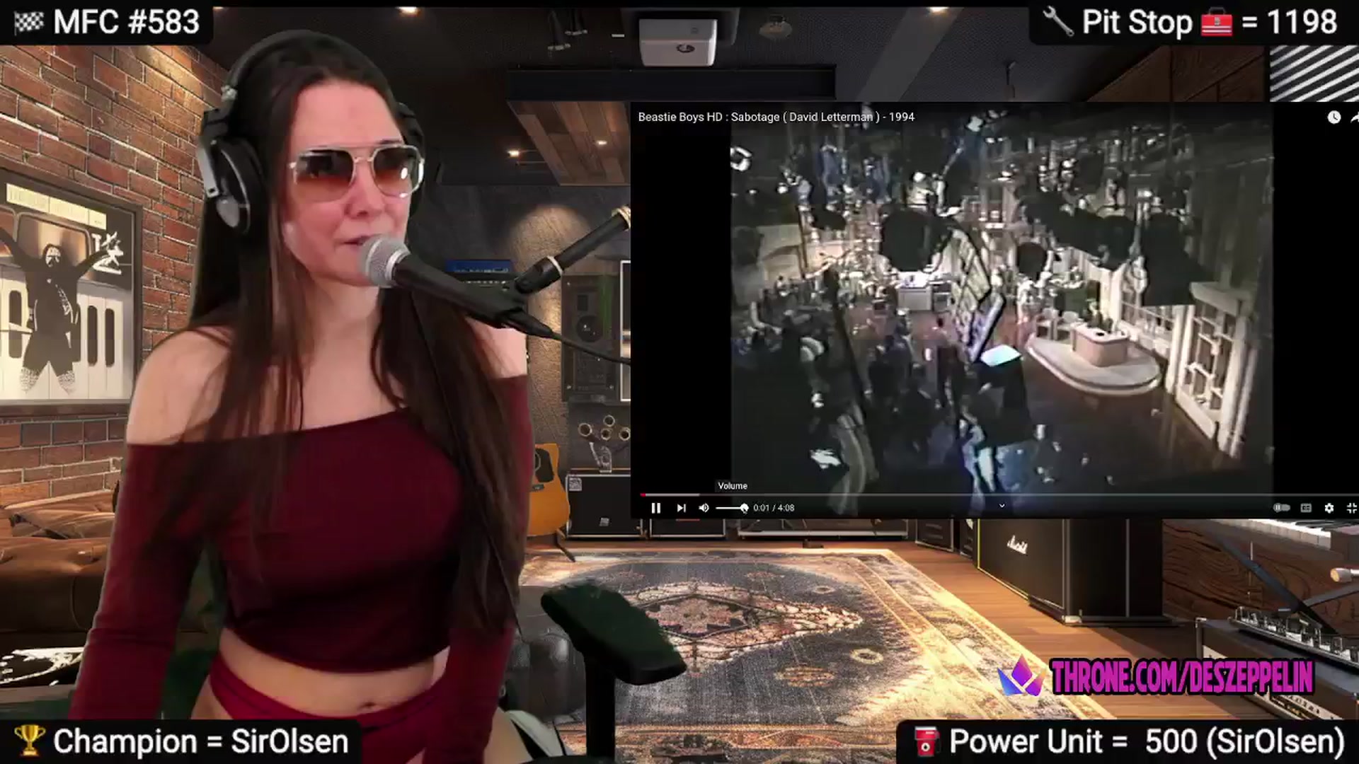 Gallery image thumbnail from DesZeppelin's myfreecams stream on, 01/05/2025, 09:32 image 15 of 20