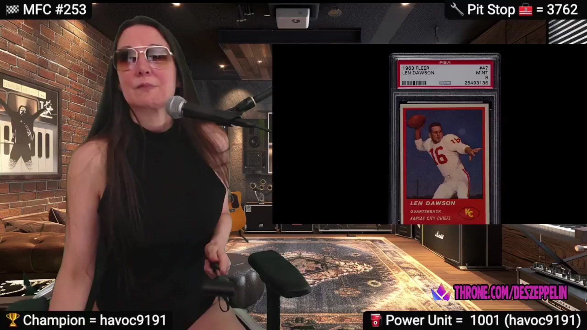 Gallery image thumbnail from DesZeppelin's myfreecams stream on, 01/19/2025, 09:36 image 14 of 20