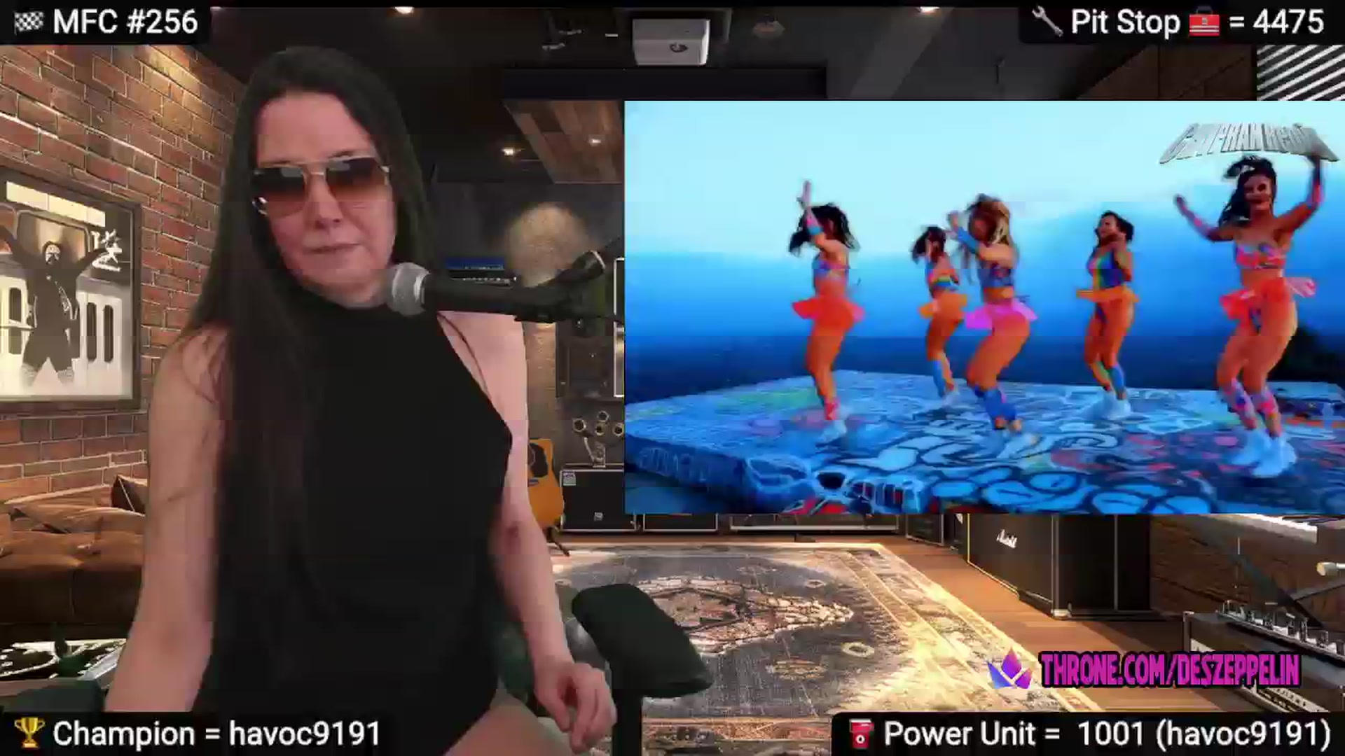 Gallery image thumbnail from DesZeppelin's myfreecams stream on, 01/19/2025, 09:36 image 2 of 20