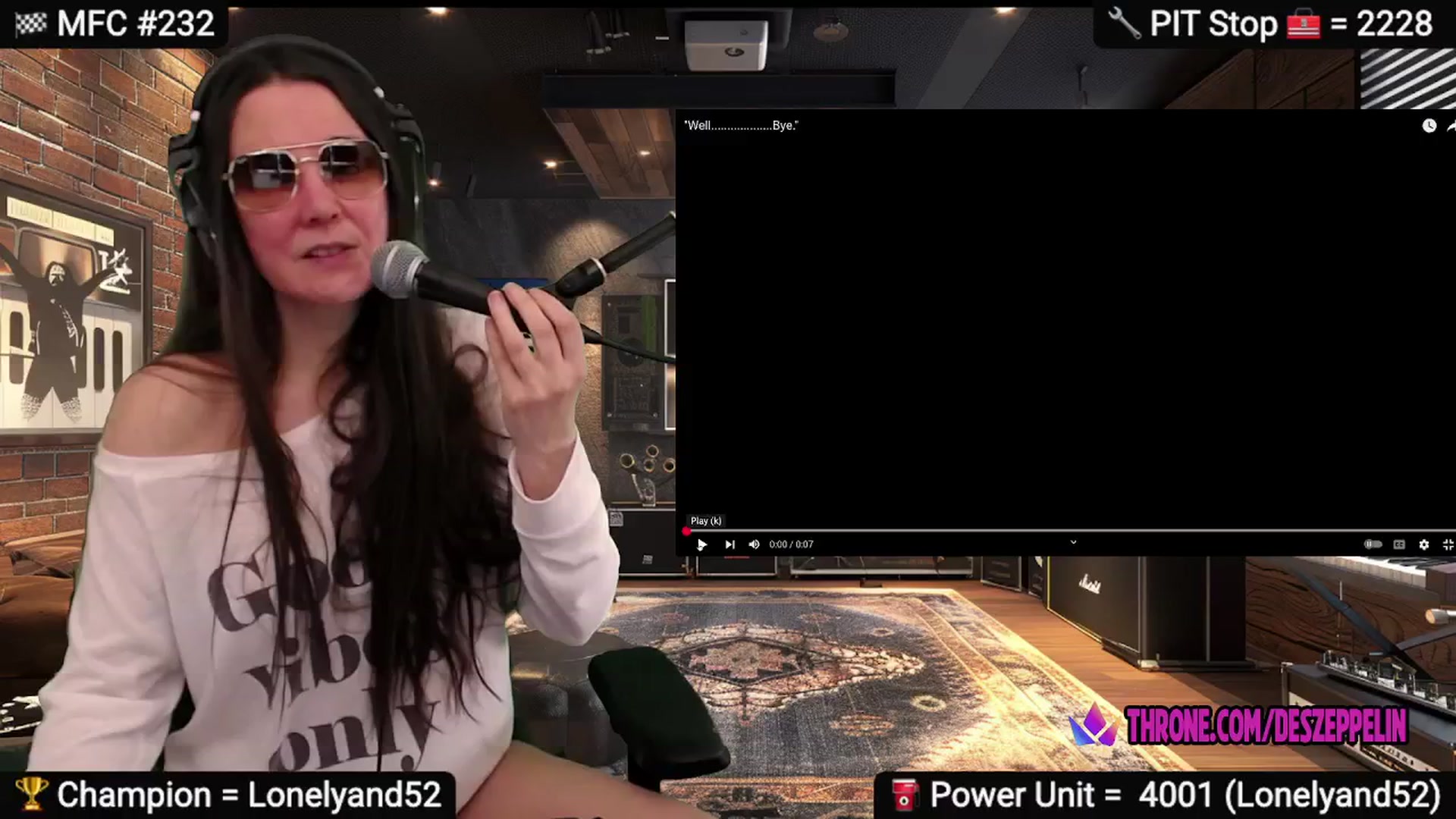 Gallery image thumbnail from DesZeppelin's myfreecams stream on, 01/25/2025, 08:40 image 9 of 20