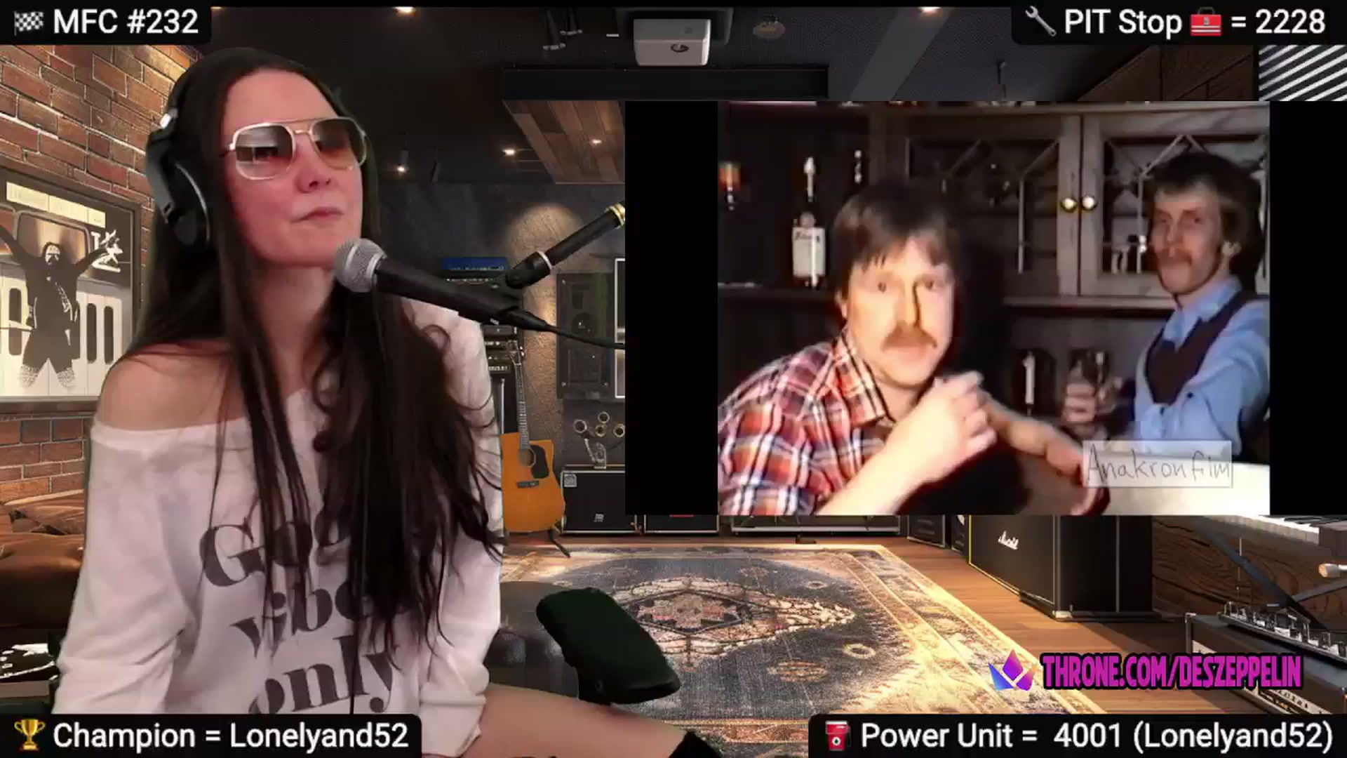 Gallery image thumbnail from DesZeppelin's myfreecams stream on, 01/25/2025, 08:40 image 8 of 20