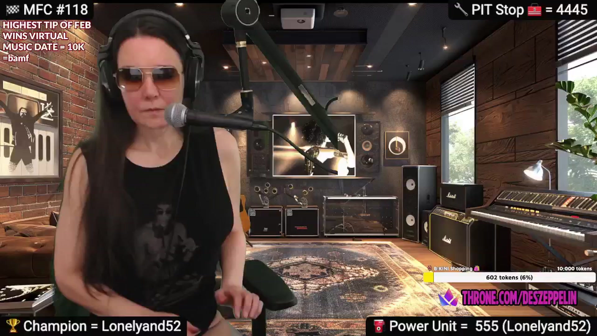 Gallery image thumbnail from DesZeppelin's myfreecams stream on, 02/06/2025, 01:54 image 5 of 20