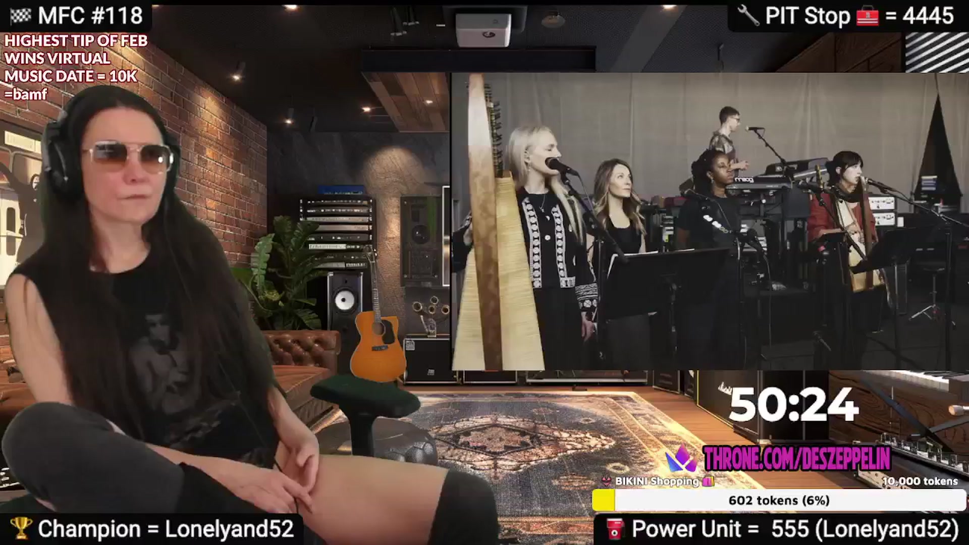 Gallery image thumbnail from DesZeppelin's myfreecams stream on, 02/06/2025, 01:54 image 14 of 20