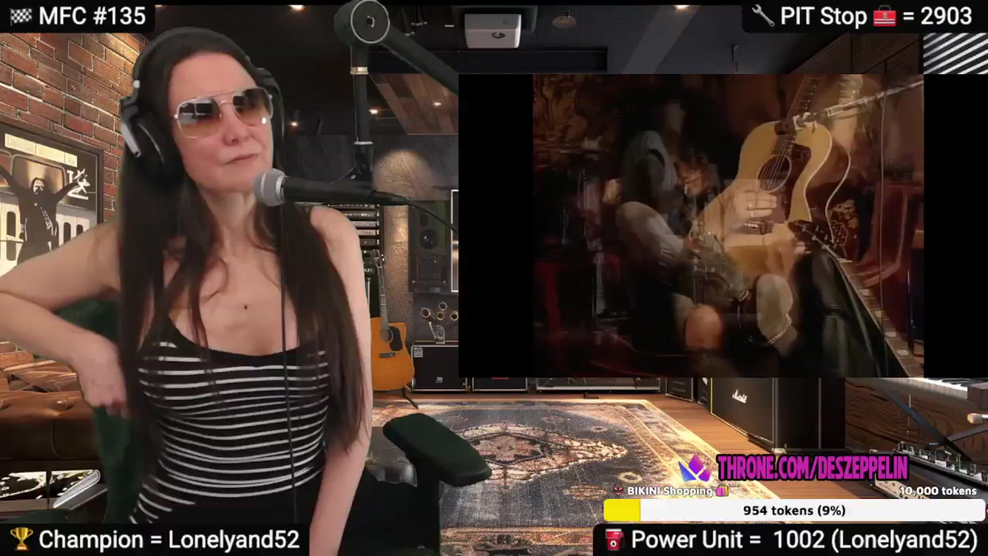 Gallery image thumbnail from DesZeppelin's myfreecams stream on, 02/08/2025, 09:29 image 13 of 20