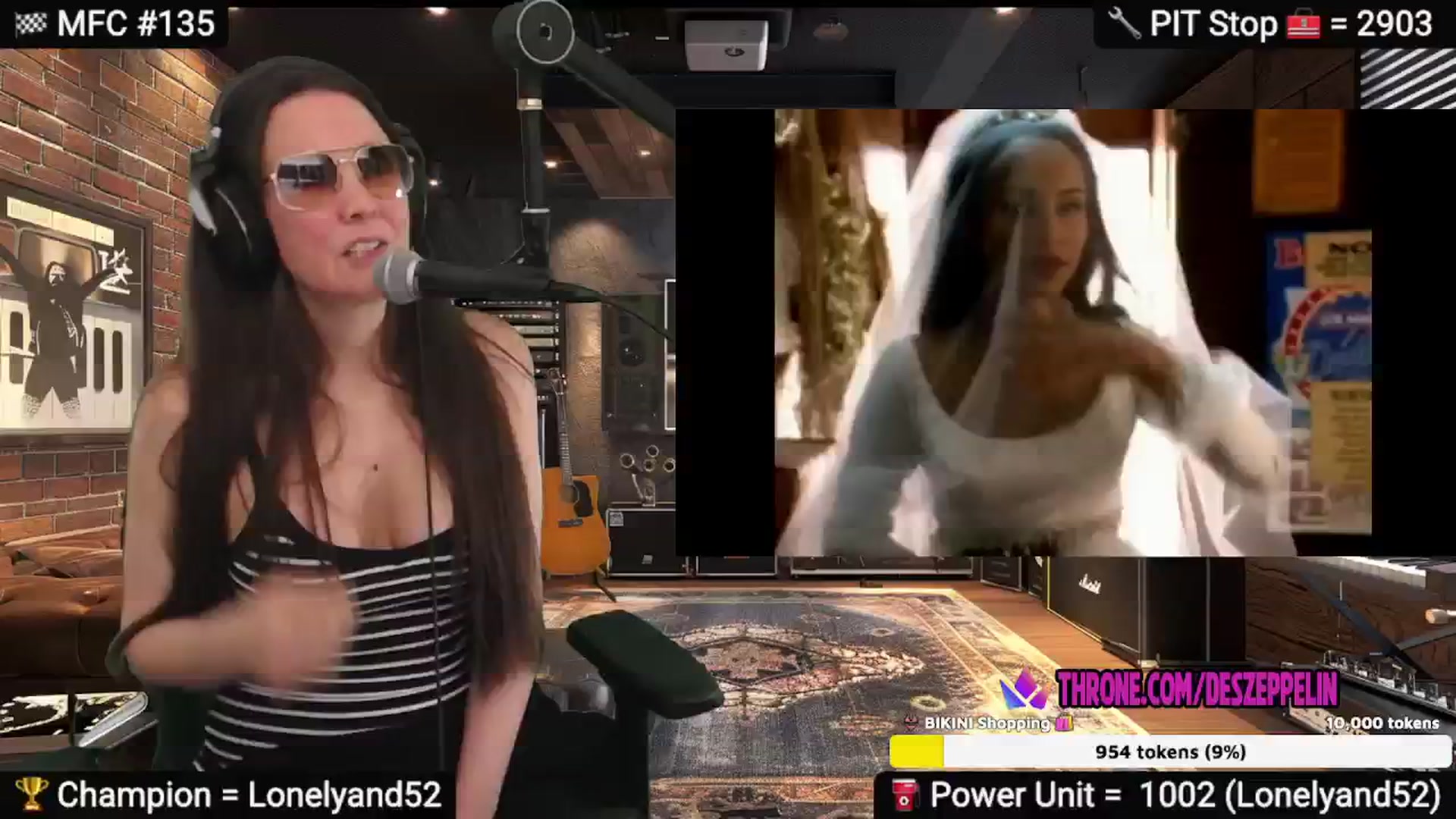 Gallery image thumbnail from DesZeppelin's myfreecams stream on, 02/08/2025, 09:29 image 14 of 20