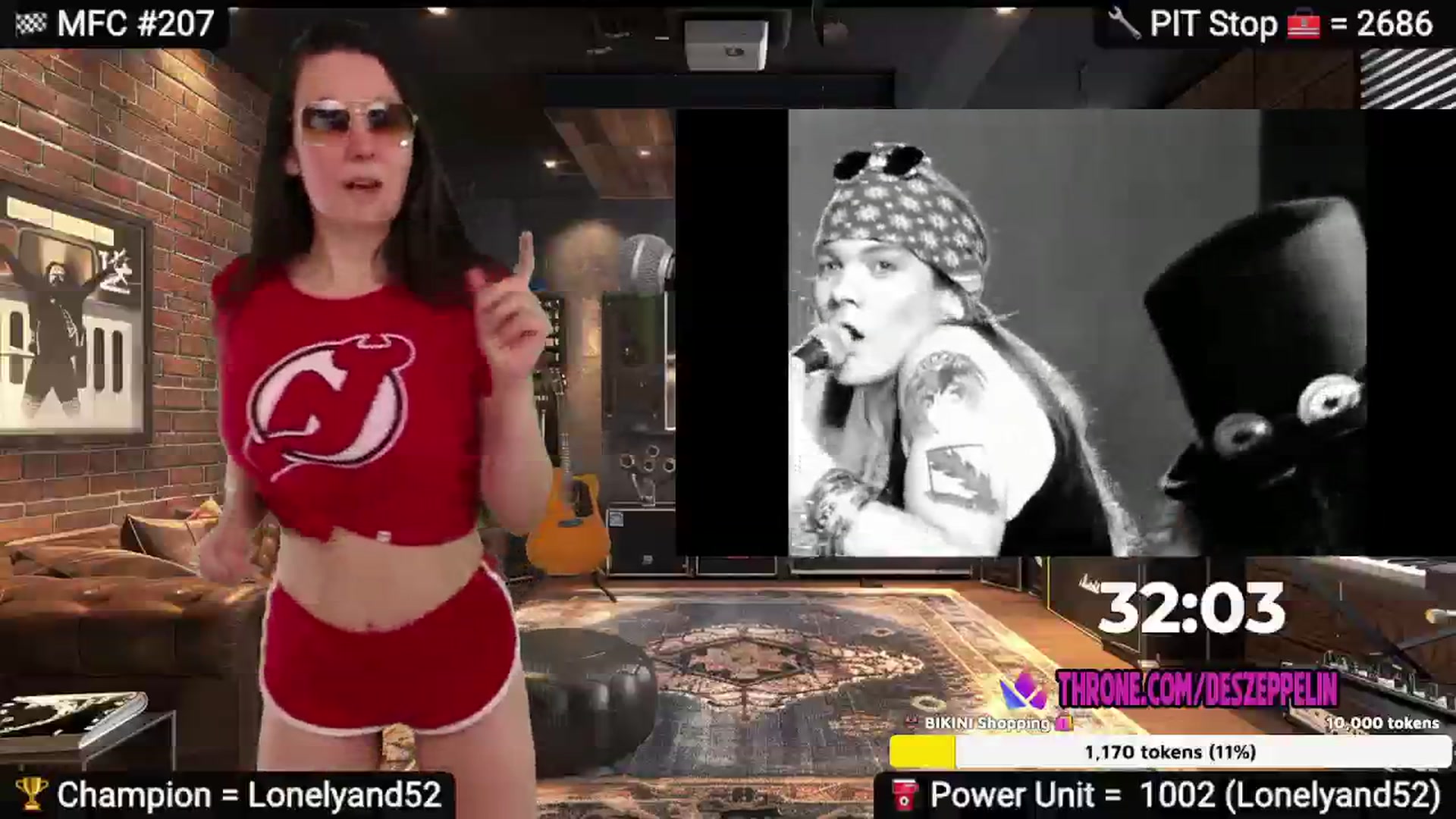 Gallery image thumbnail from DesZeppelin's myfreecams stream on, 02/13/2025, 08:00 image 3 of 20