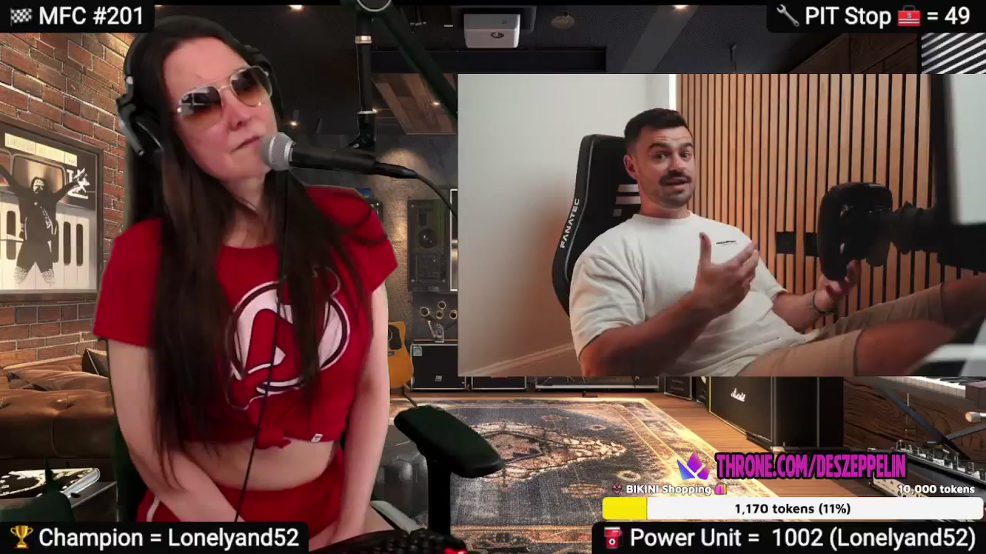 Gallery image thumbnail from DesZeppelin's myfreecams stream on, 02/13/2025, 08:00 image 14 of 20