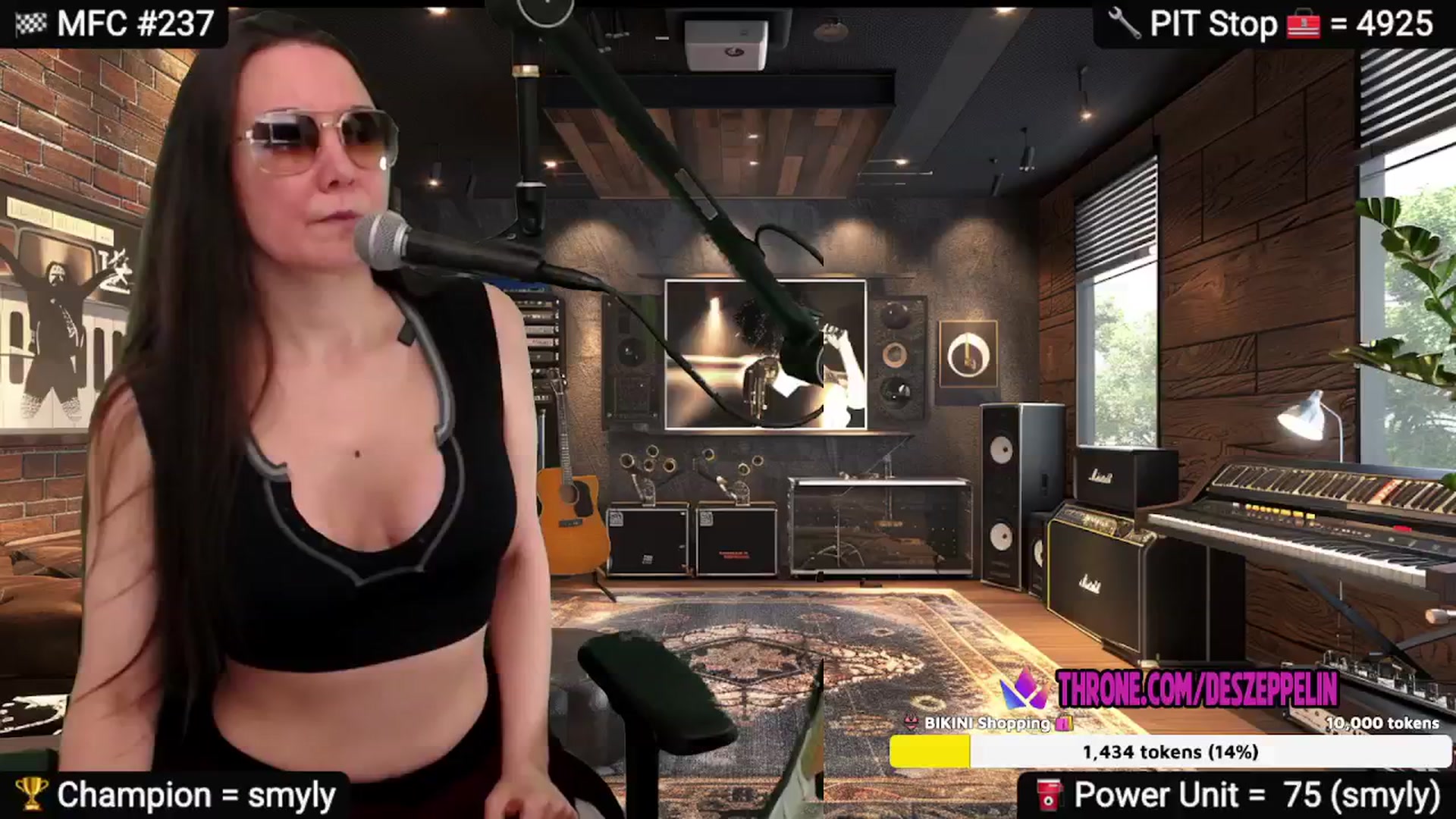 Gallery image thumbnail from DesZeppelin's myfreecams stream on, 02/18/2025, 07:15 image 5 of 20