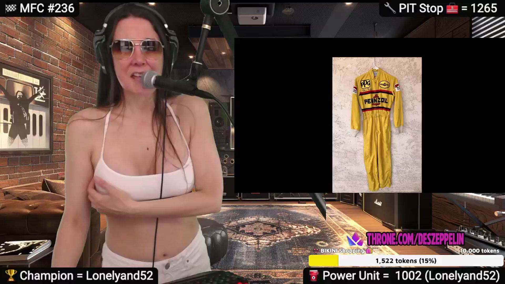 Gallery image thumbnail from DesZeppelin's myfreecams stream on, 02/19/2025, 07:04 image 18 of 20