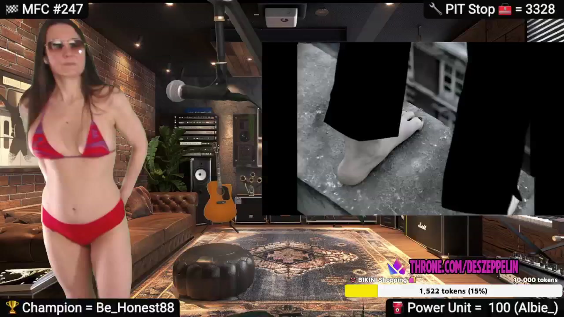 Gallery image thumbnail from DesZeppelin's myfreecams stream on, 02/20/2025, 08:37 image 18 of 20