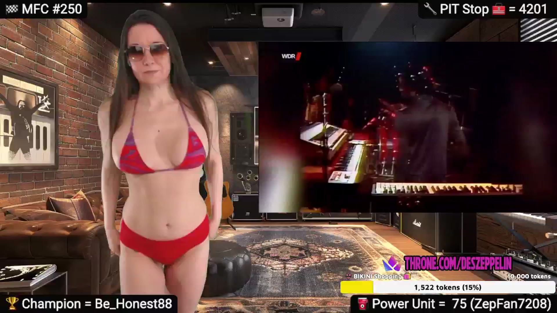 Gallery image thumbnail from DesZeppelin's myfreecams stream on, 02/20/2025, 08:37 image 14 of 20