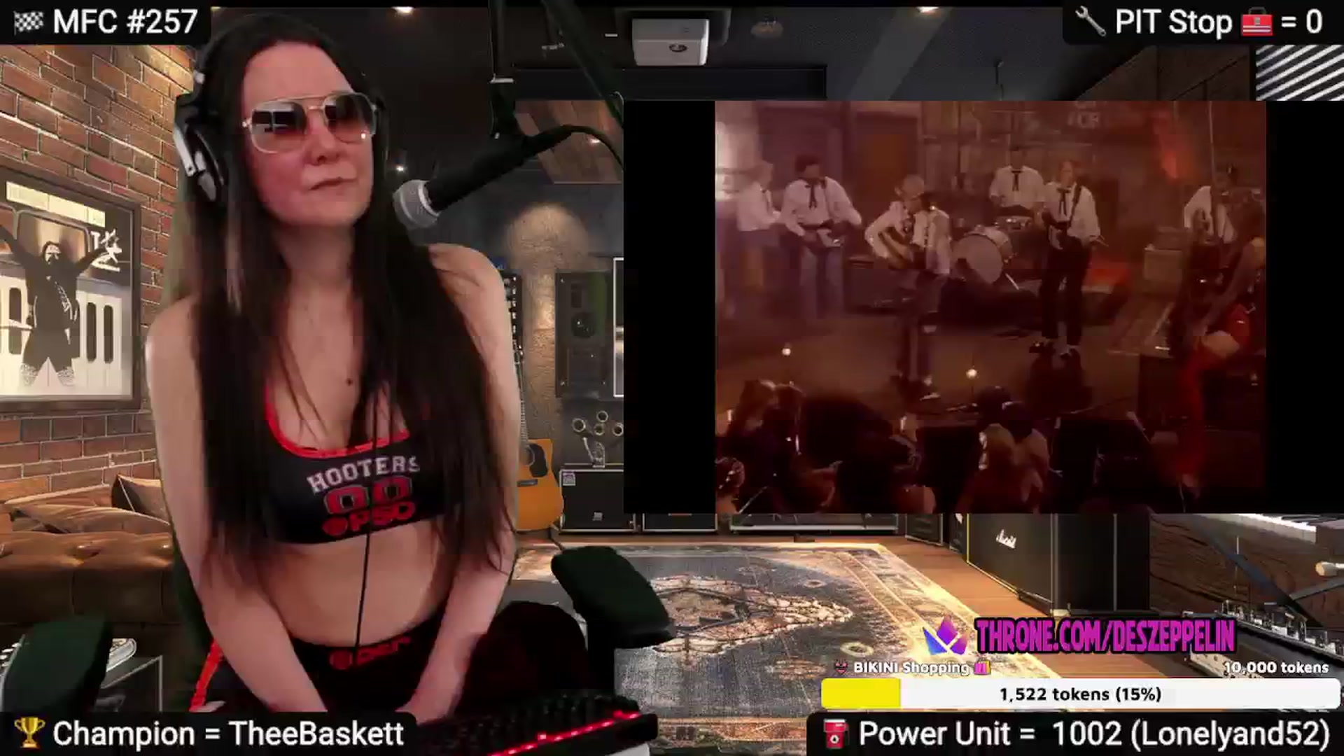 Gallery image thumbnail from DesZeppelin's myfreecams stream on, 02/22/2025, 09:02 image 14 of 20