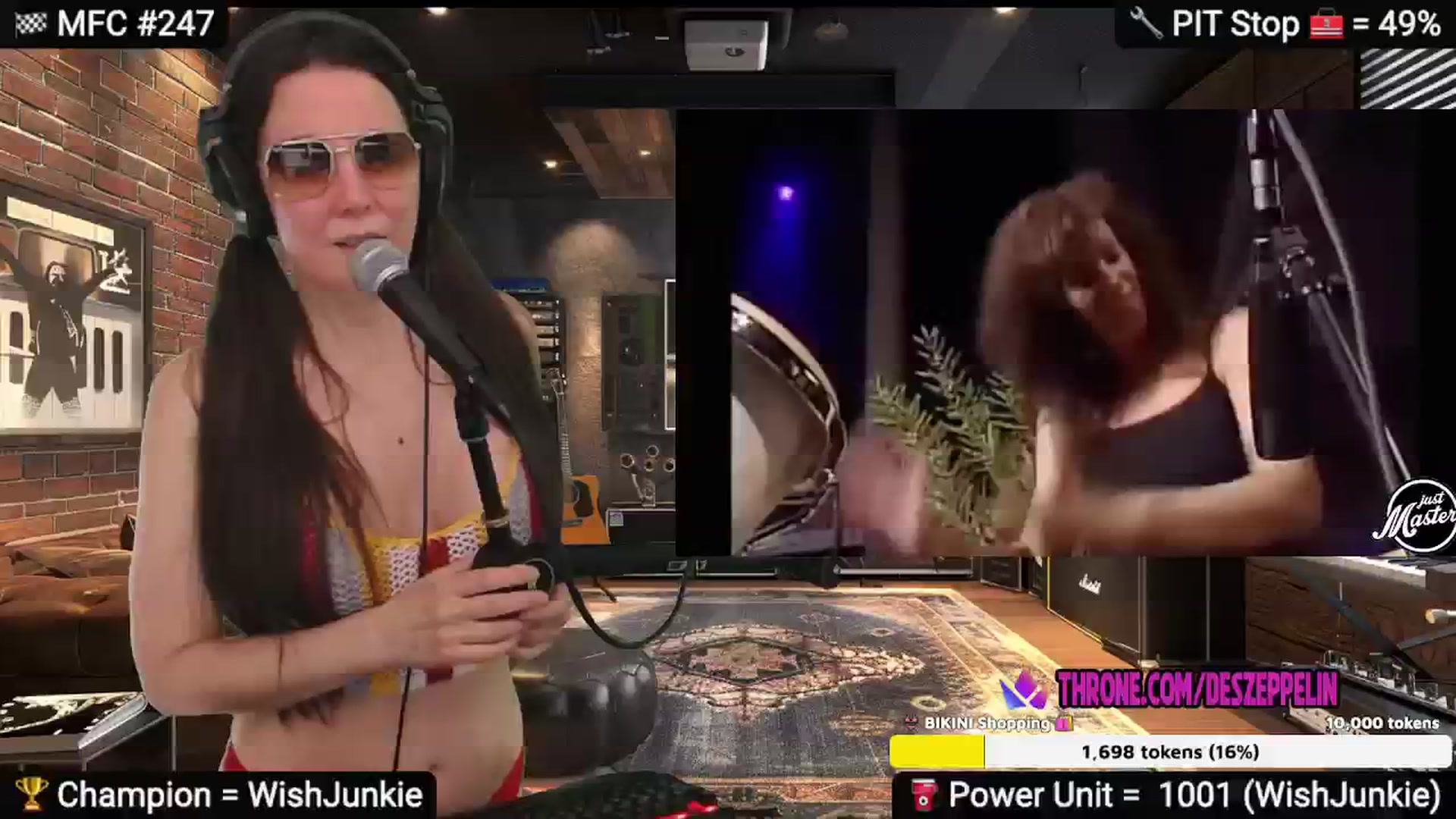 Gallery image thumbnail from DesZeppelin's myfreecams stream on, 02/27/2025, 08:41 image 9 of 20
