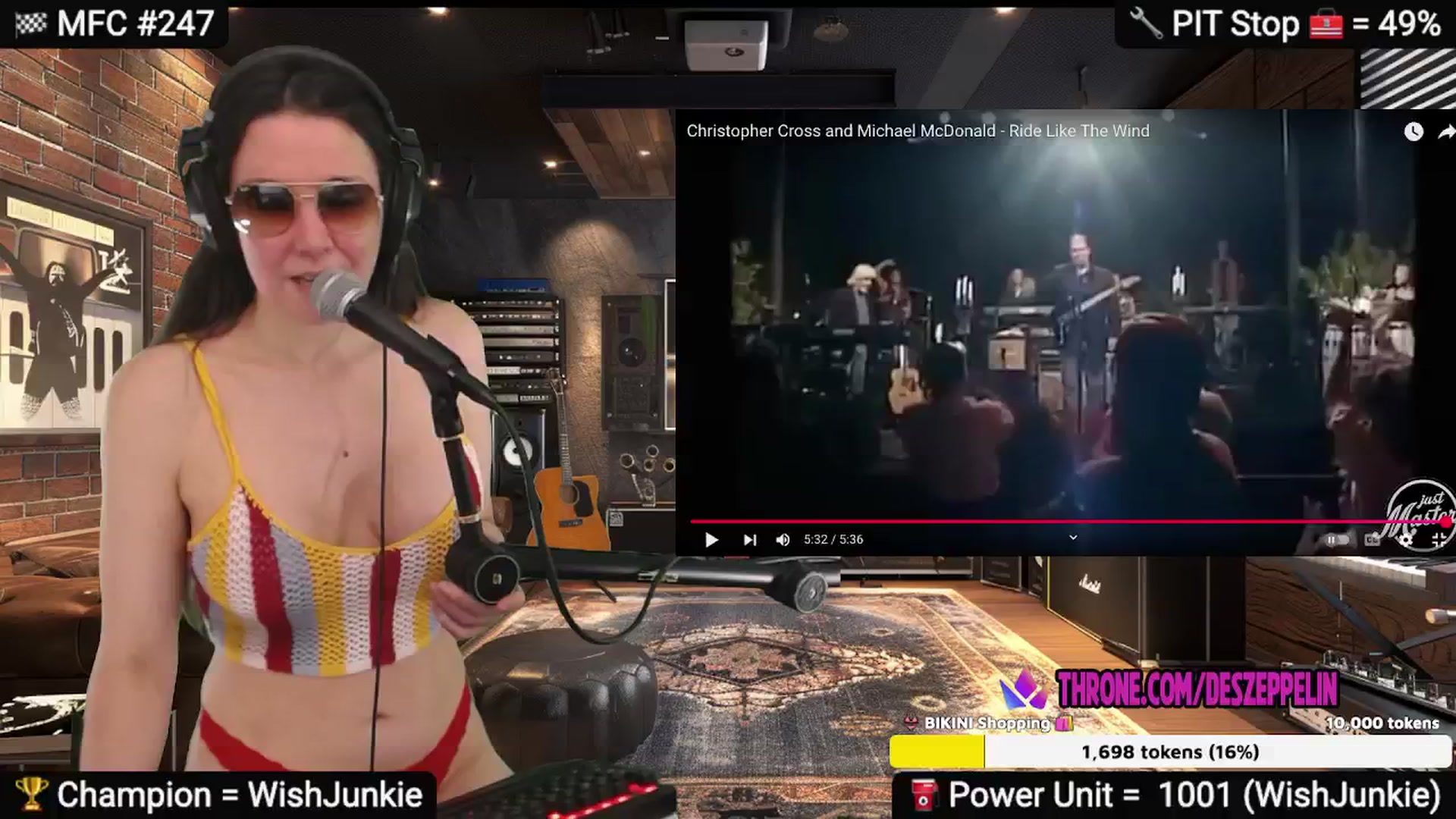 Gallery image thumbnail from DesZeppelin's myfreecams stream on, 02/27/2025, 08:41 image 11 of 20