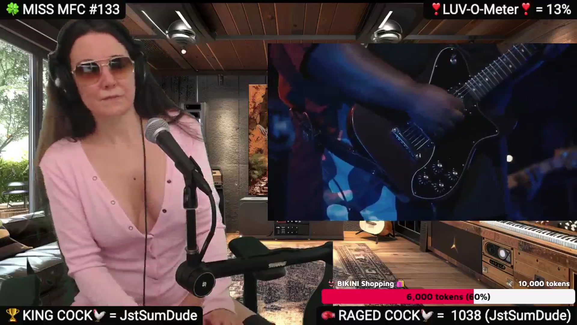 Gallery image thumbnail from DesZeppelin's myfreecams stream on, 03/11/2025, 03:55 image 12 of 20