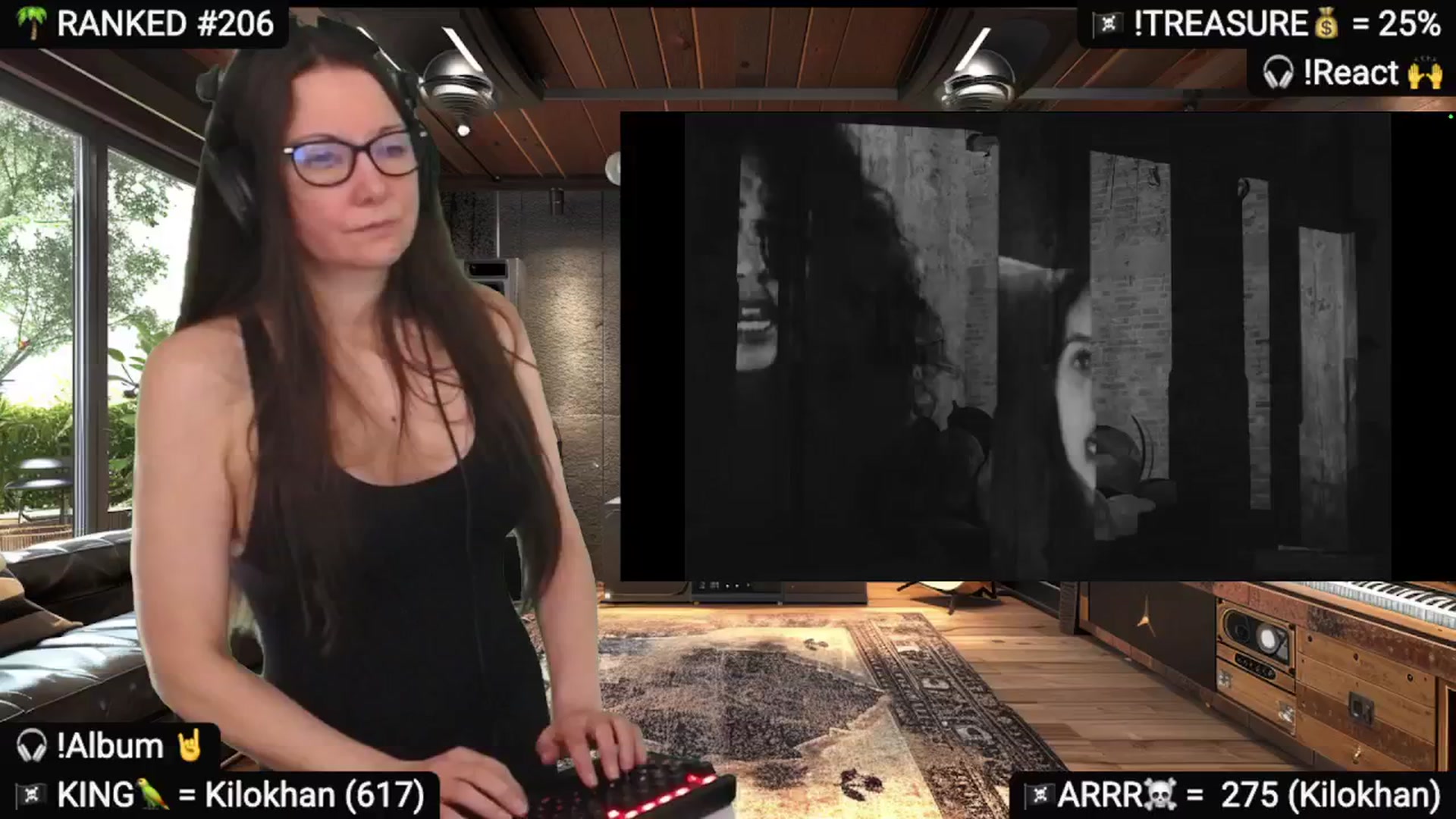 Gallery image thumbnail from DesZeppelin's myfreecams stream on, 05/27/2025, 24:04 image 20 of 20