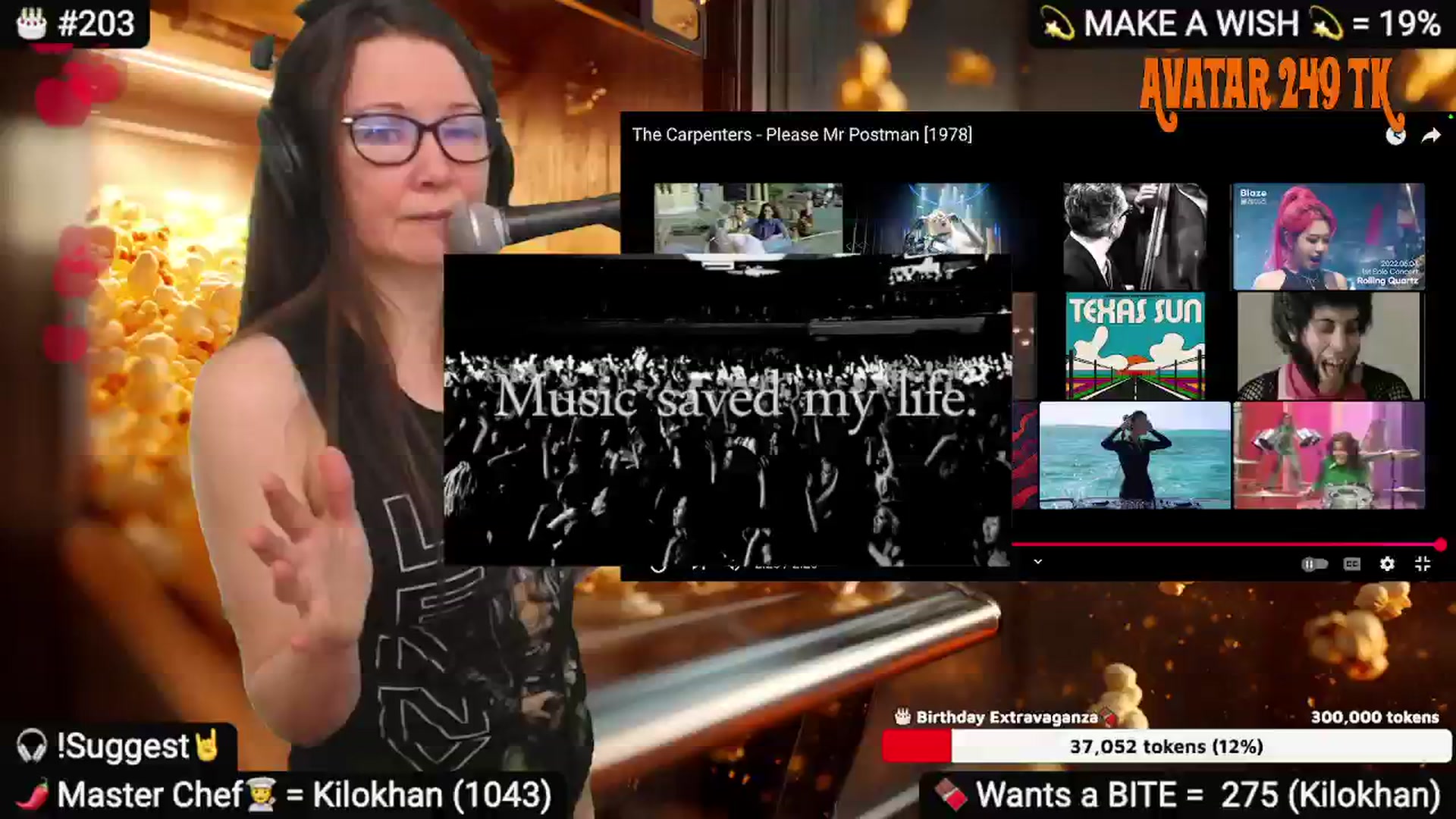 Gallery image thumbnail from DesZeppelin's myfreecams stream on, 06/11/2025, 24:37 image 1 of 20
