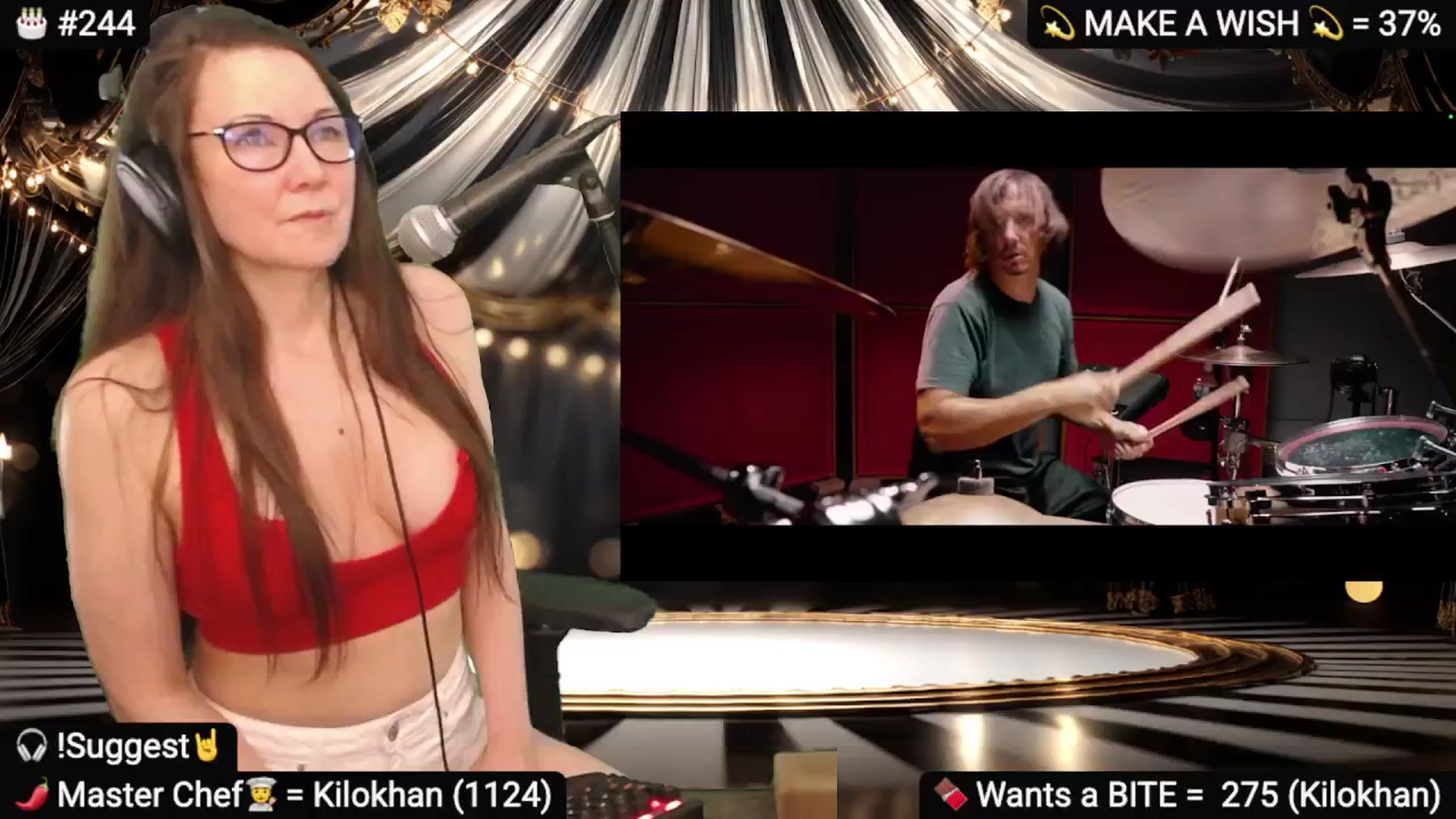 Gallery image thumbnail from DesZeppelin's myfreecams stream on, 06/19/2025, 07:38 image 19 of 20