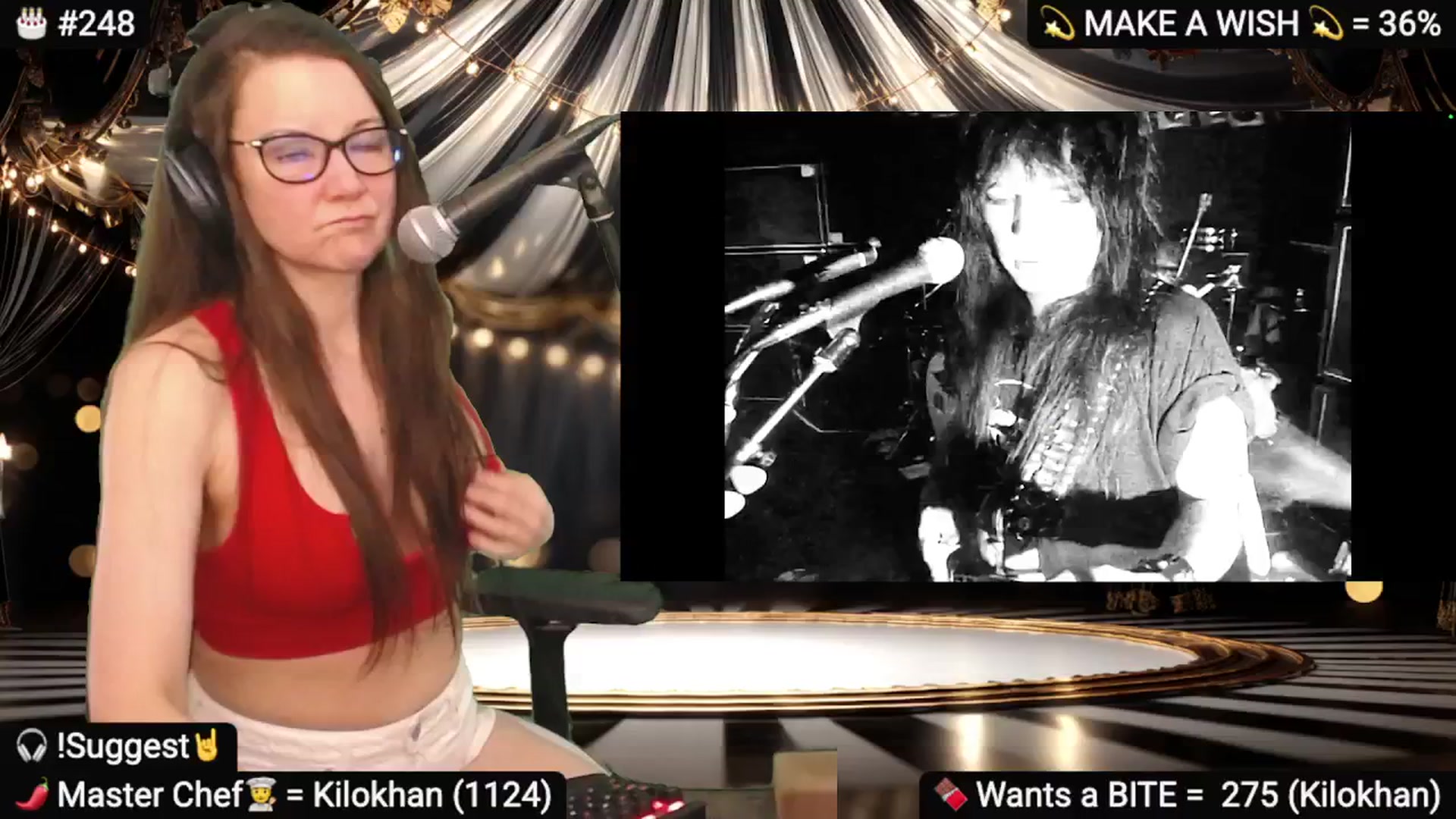 Gallery image thumbnail from DesZeppelin's myfreecams stream on, 06/19/2025, 07:38 image 18 of 20