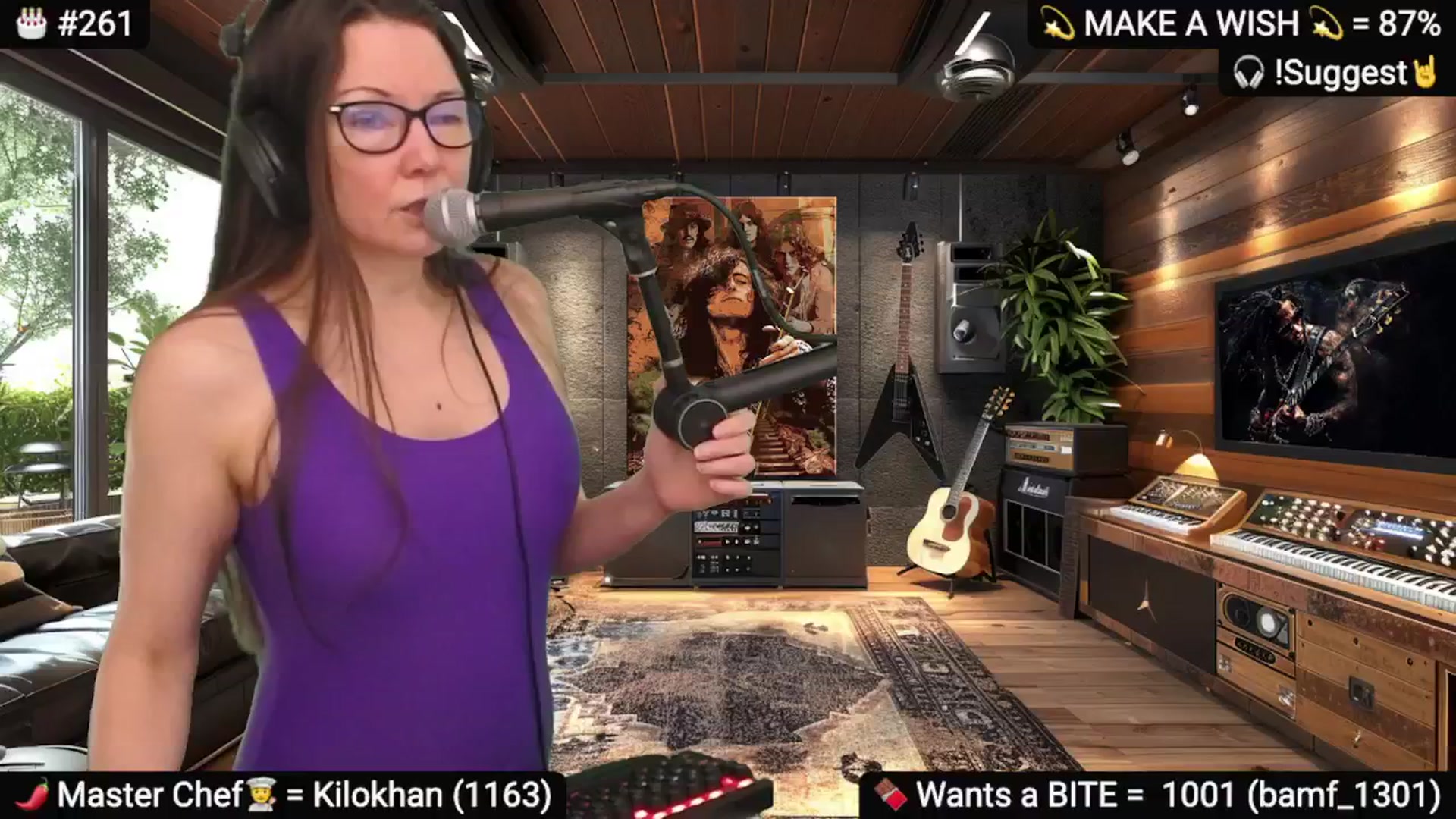 Gallery image thumbnail from DesZeppelin's myfreecams stream on, 06/24/2025, 02:06 image 14 of 20
