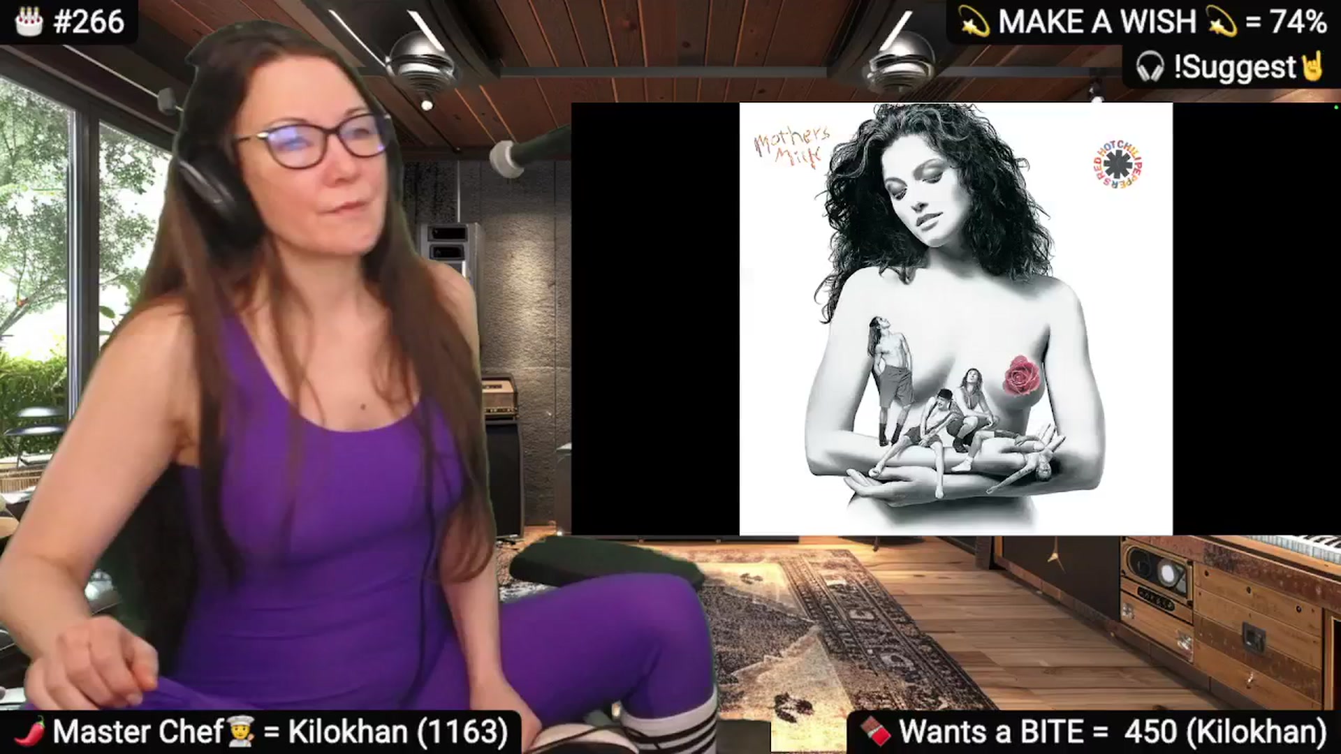 Gallery image thumbnail from DesZeppelin's myfreecams stream on, 06/24/2025, 02:06 image 9 of 20