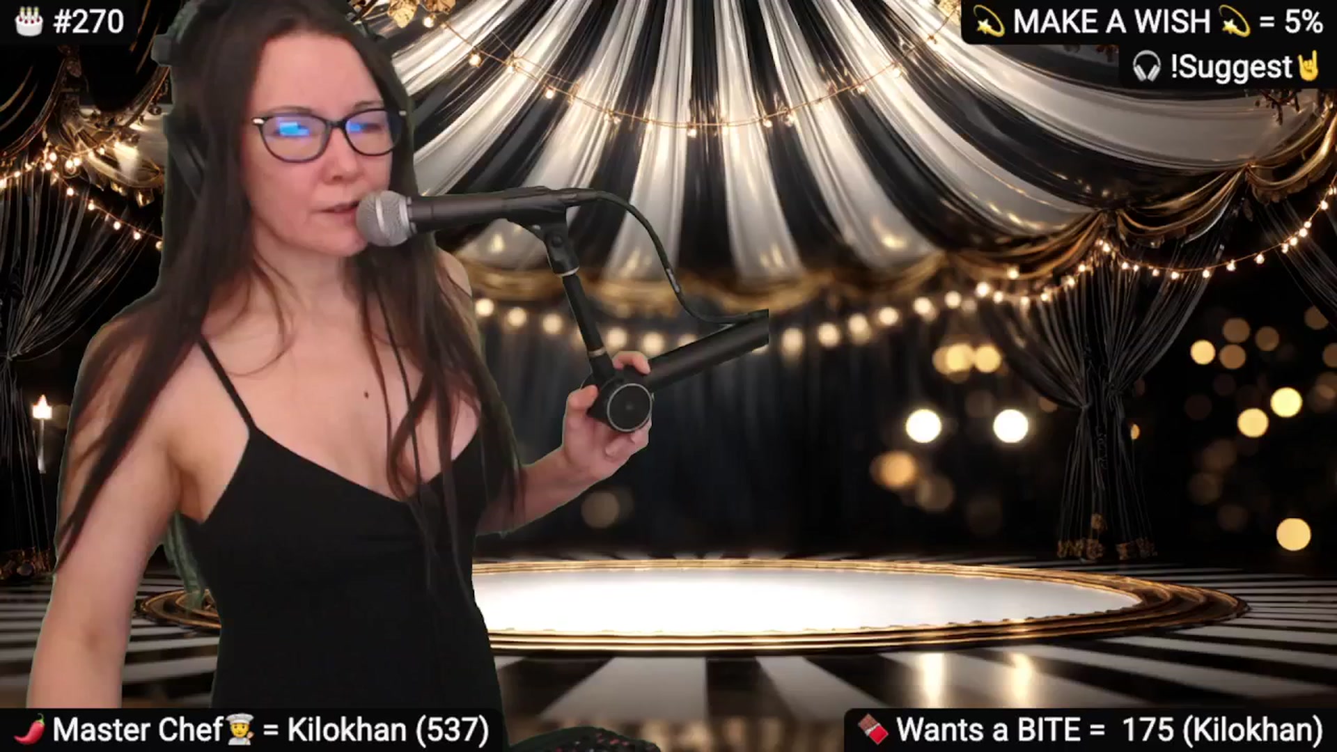 Gallery image thumbnail from DesZeppelin's myfreecams stream on, 06/26/2025, 01:37 image 5 of 20