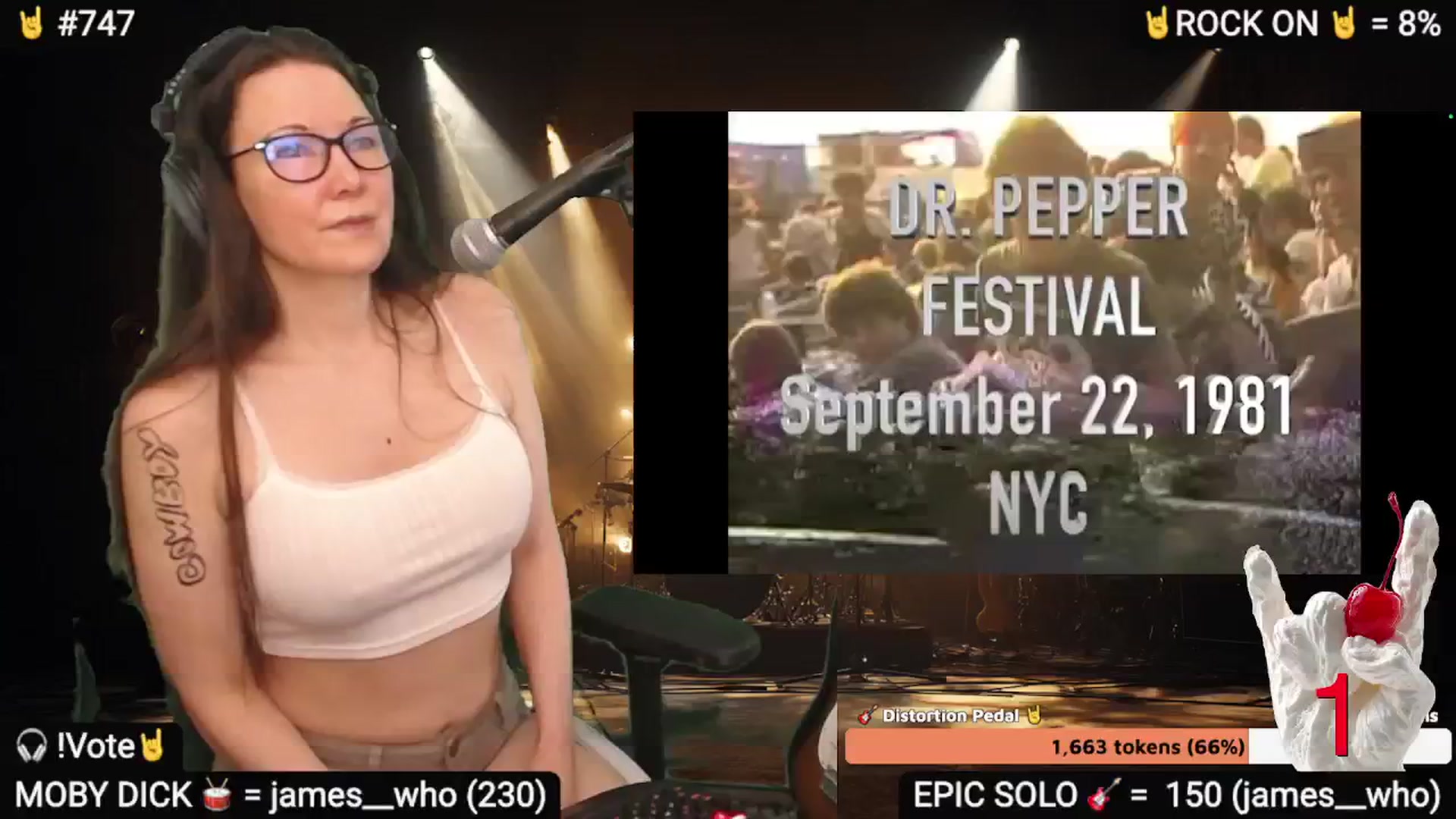 Gallery image thumbnail from DesZeppelin's myfreecams stream on, 07/05/2025, 01:15 image 6 of 20