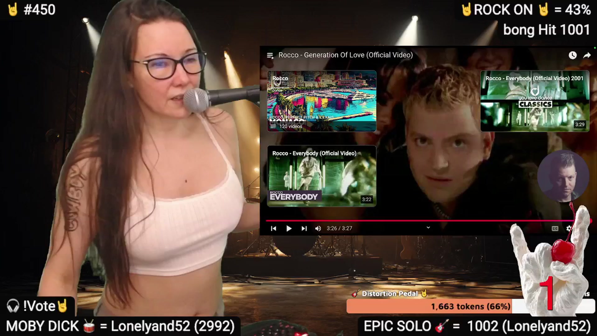 Gallery image thumbnail from DesZeppelin's myfreecams stream on, 07/05/2025, 01:15 image 16 of 20