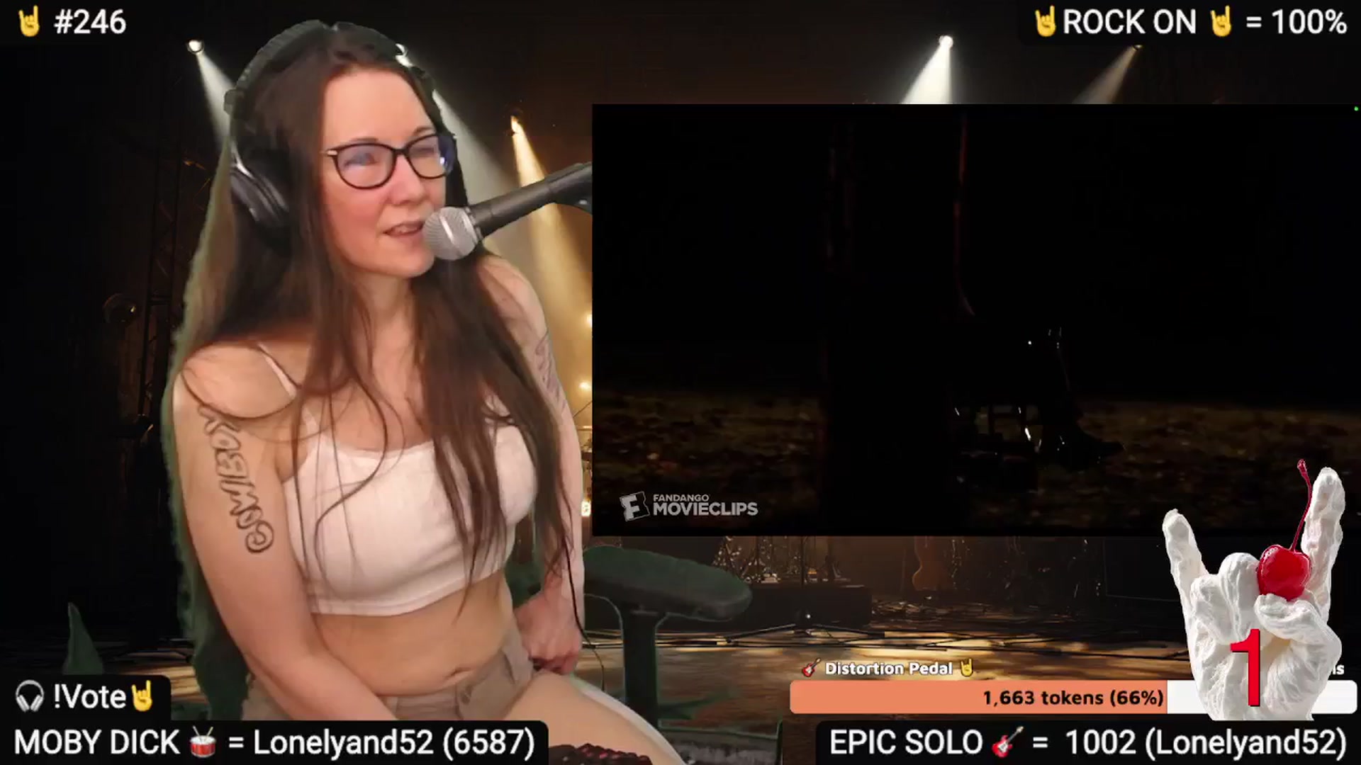 Gallery image thumbnail from DesZeppelin's myfreecams stream on, 07/05/2025, 08:12 image 12 of 20