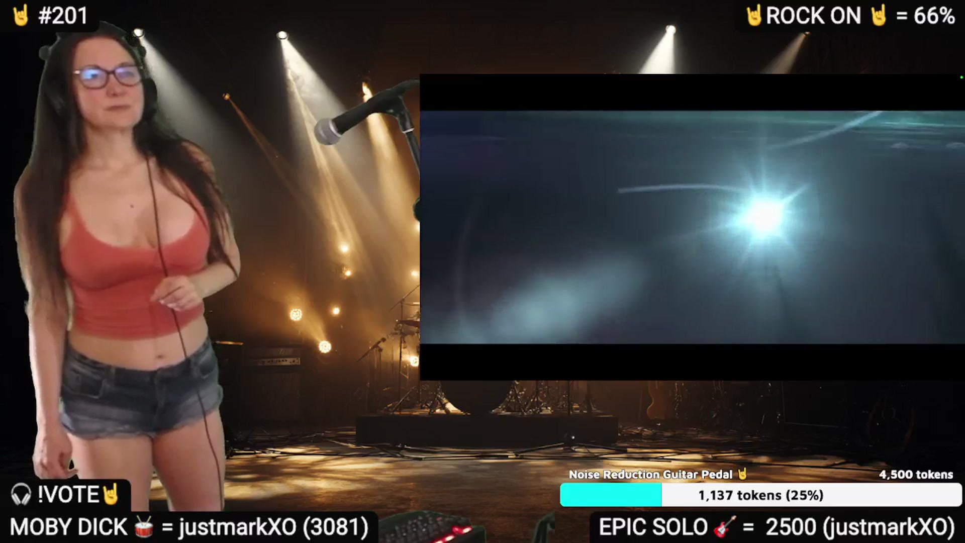 Gallery image thumbnail from DesZeppelin's myfreecams stream on, 07/12/2025, 07:24 image 4 of 20