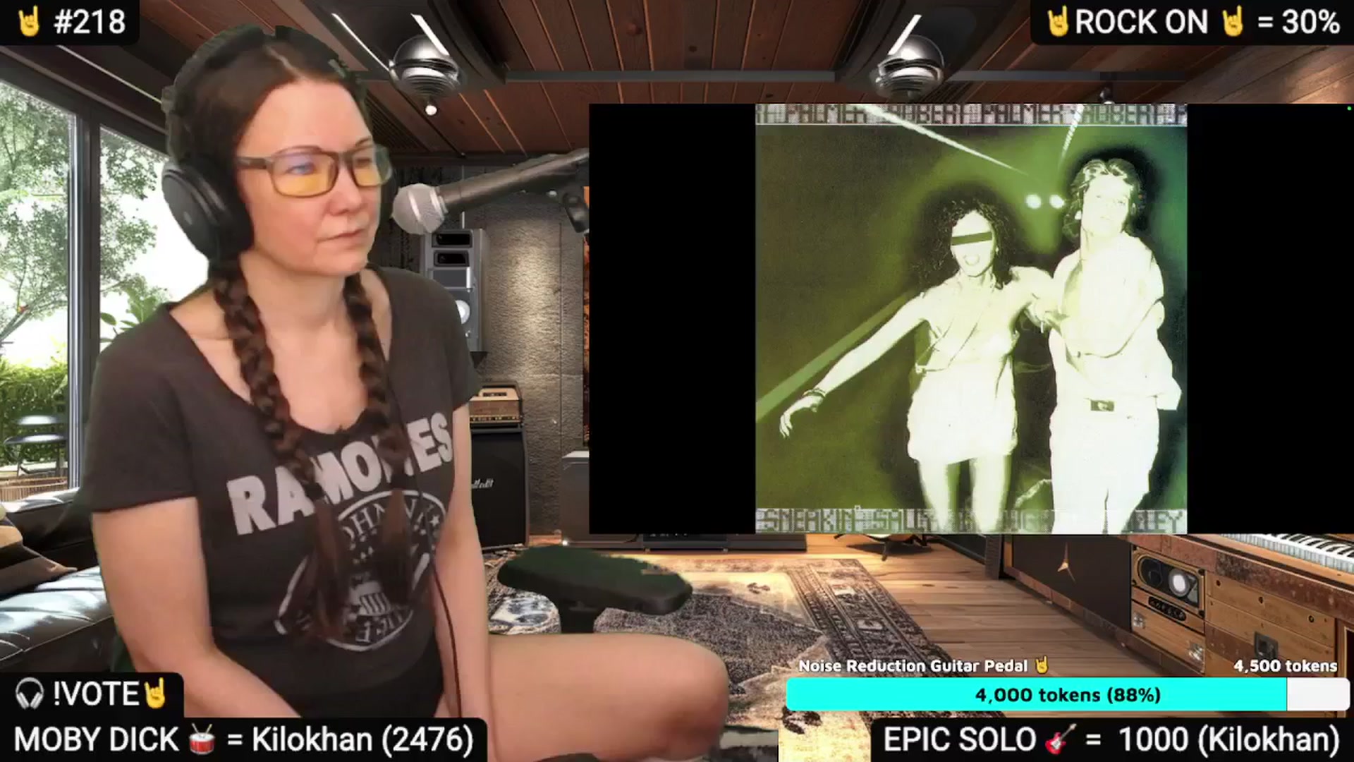 Gallery image thumbnail from DesZeppelin's myfreecams stream on, 07/14/2025, 23:28 image 1 of 20
