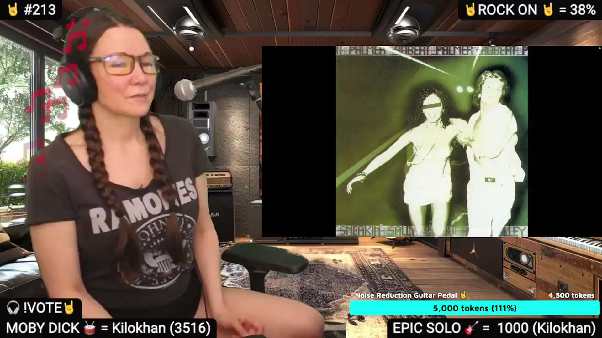 Gallery image thumbnail from DesZeppelin's myfreecams stream on, 07/14/2025, 23:28 image 12 of 20