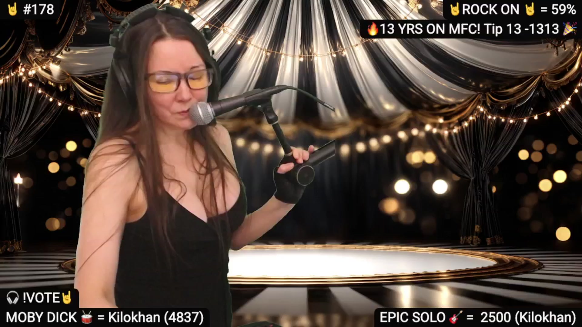 Gallery image thumbnail from DesZeppelin's myfreecams stream on, 07/26/2025, 01:26 image 4 of 20