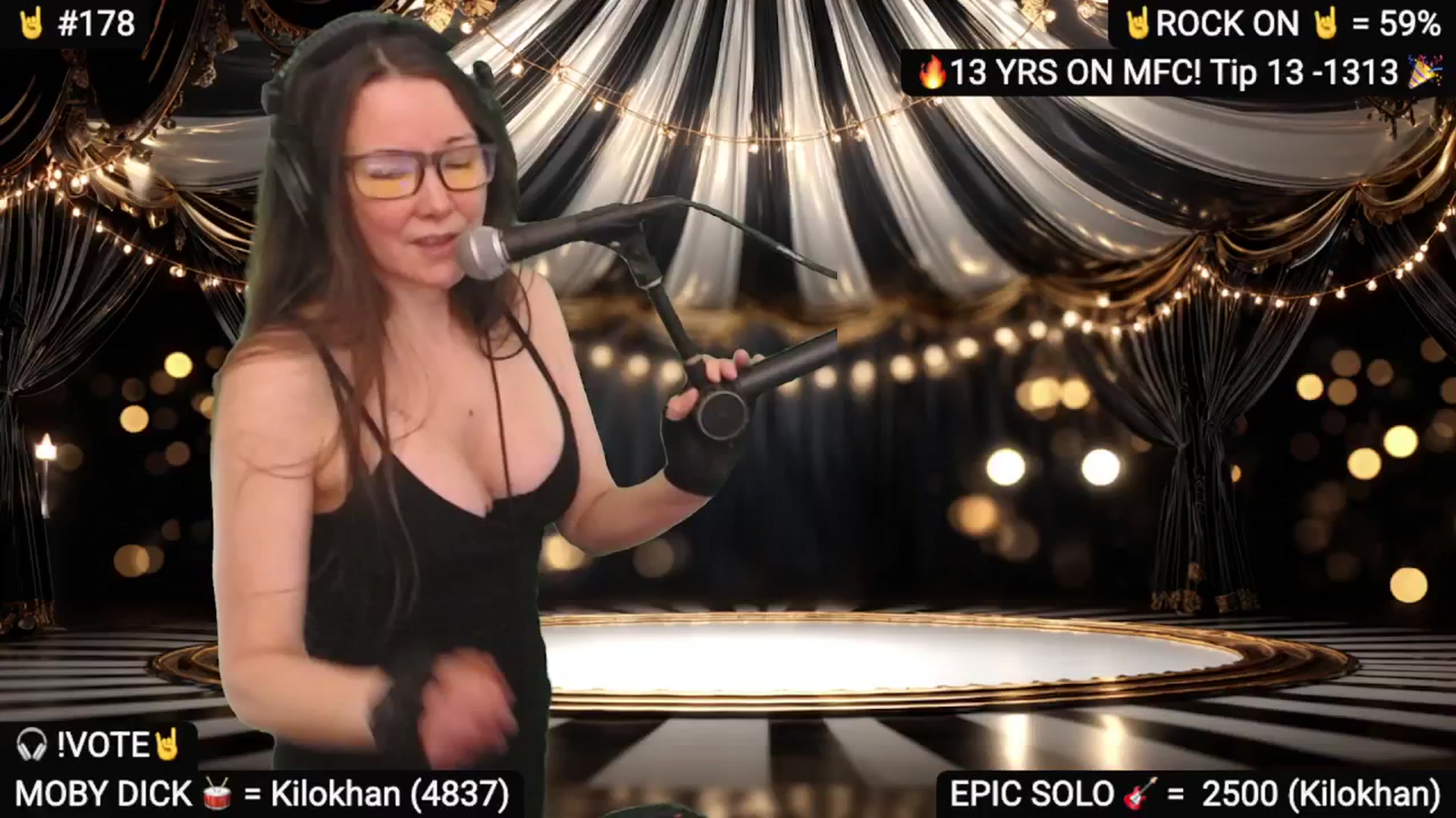 Gallery image thumbnail from DesZeppelin's myfreecams stream on, 07/26/2025, 01:26 image 2 of 20