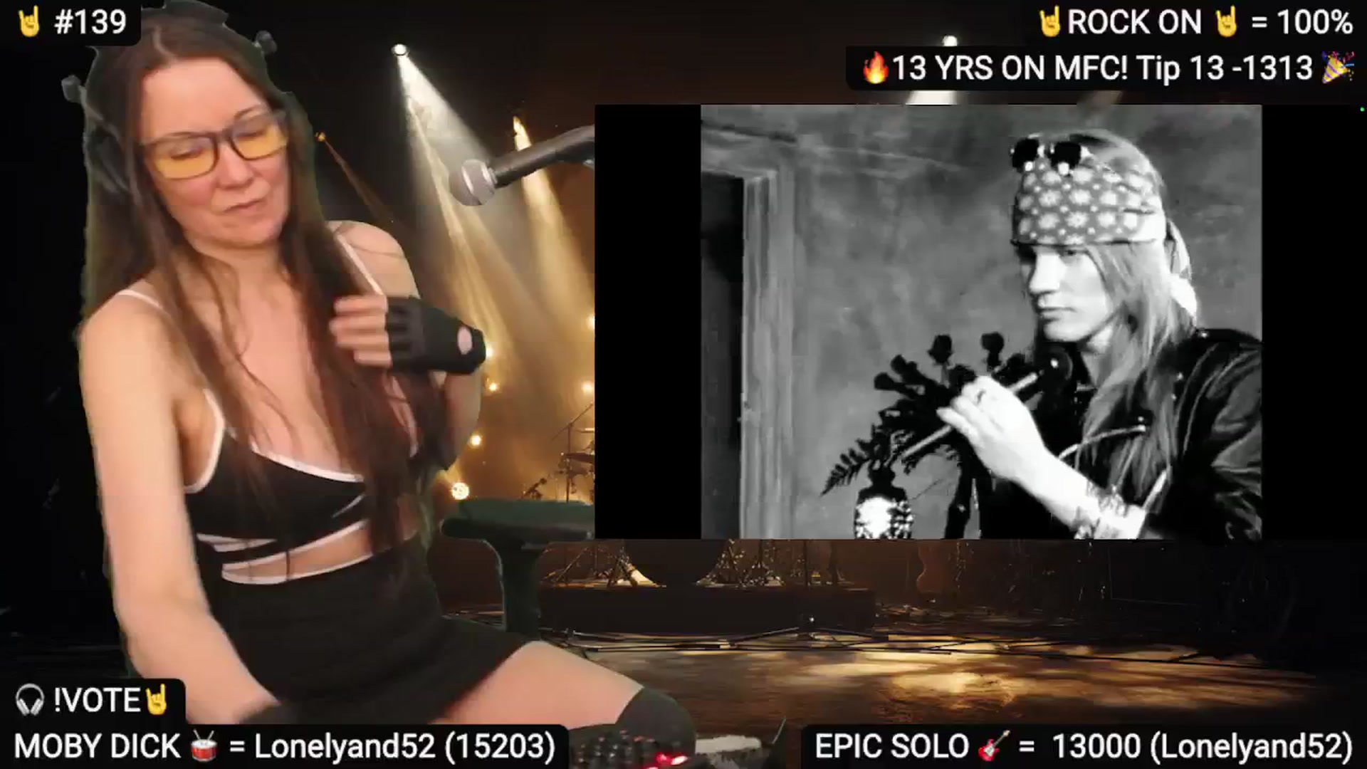 Gallery image thumbnail from DesZeppelin's myfreecams stream on, 07/27/2025, 08:31 image 12 of 20