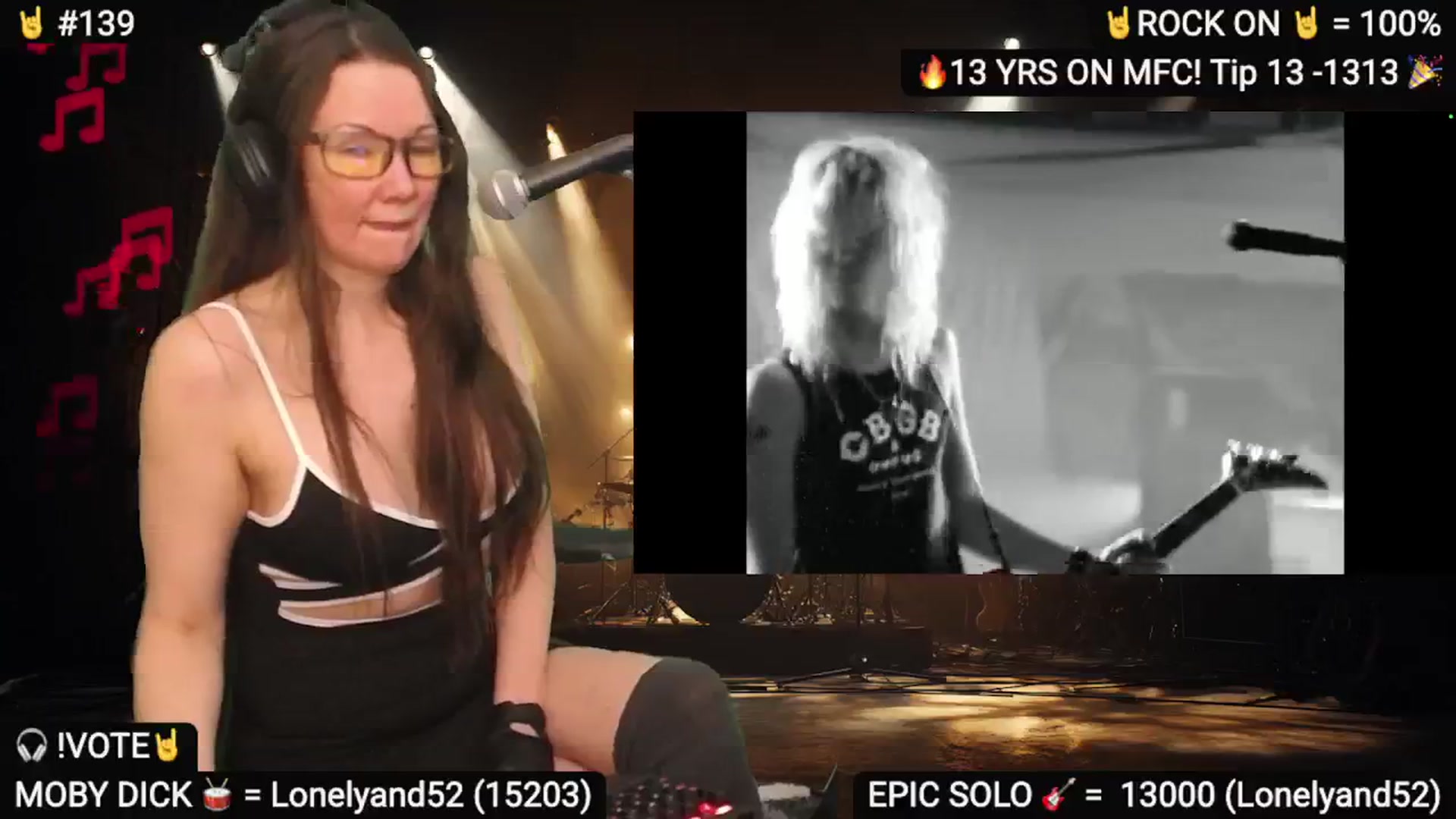 Gallery image thumbnail from DesZeppelin's myfreecams stream on, 07/27/2025, 08:31 image 13 of 20