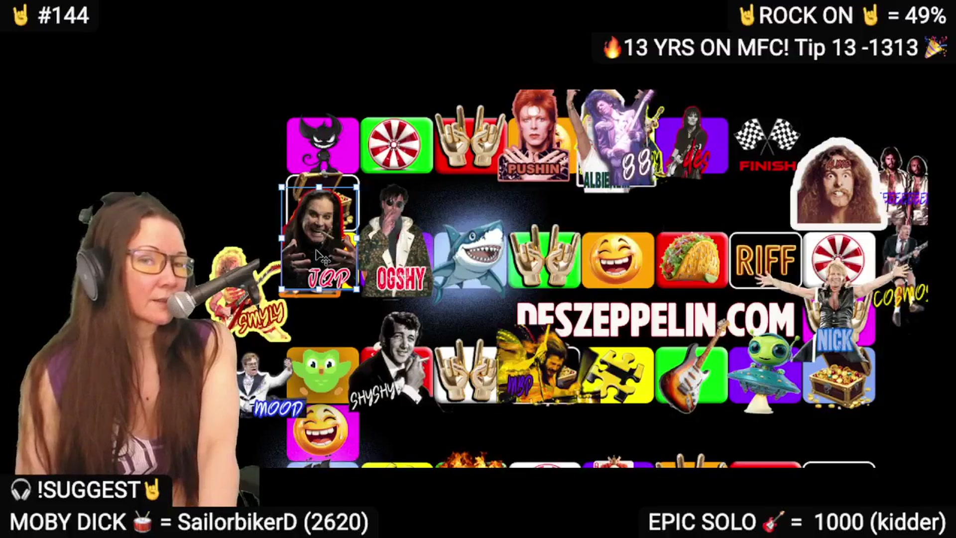 Gallery image thumbnail from DesZeppelin's myfreecams stream on, 07/31/2025, 08:18 image 5 of 20