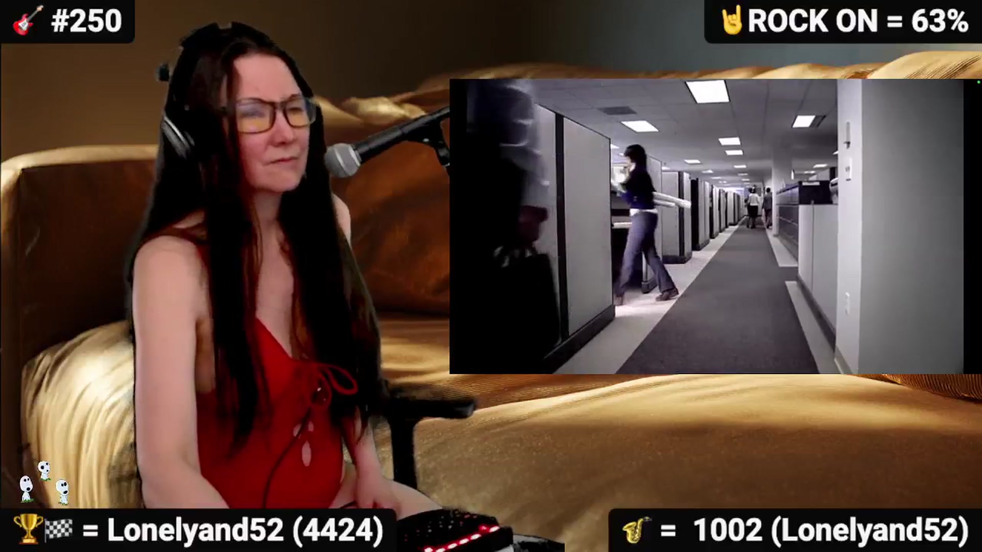 Gallery image thumbnail from DesZeppelin's myfreecams stream on, 08/10/2025, 07:36 image 4 of 20