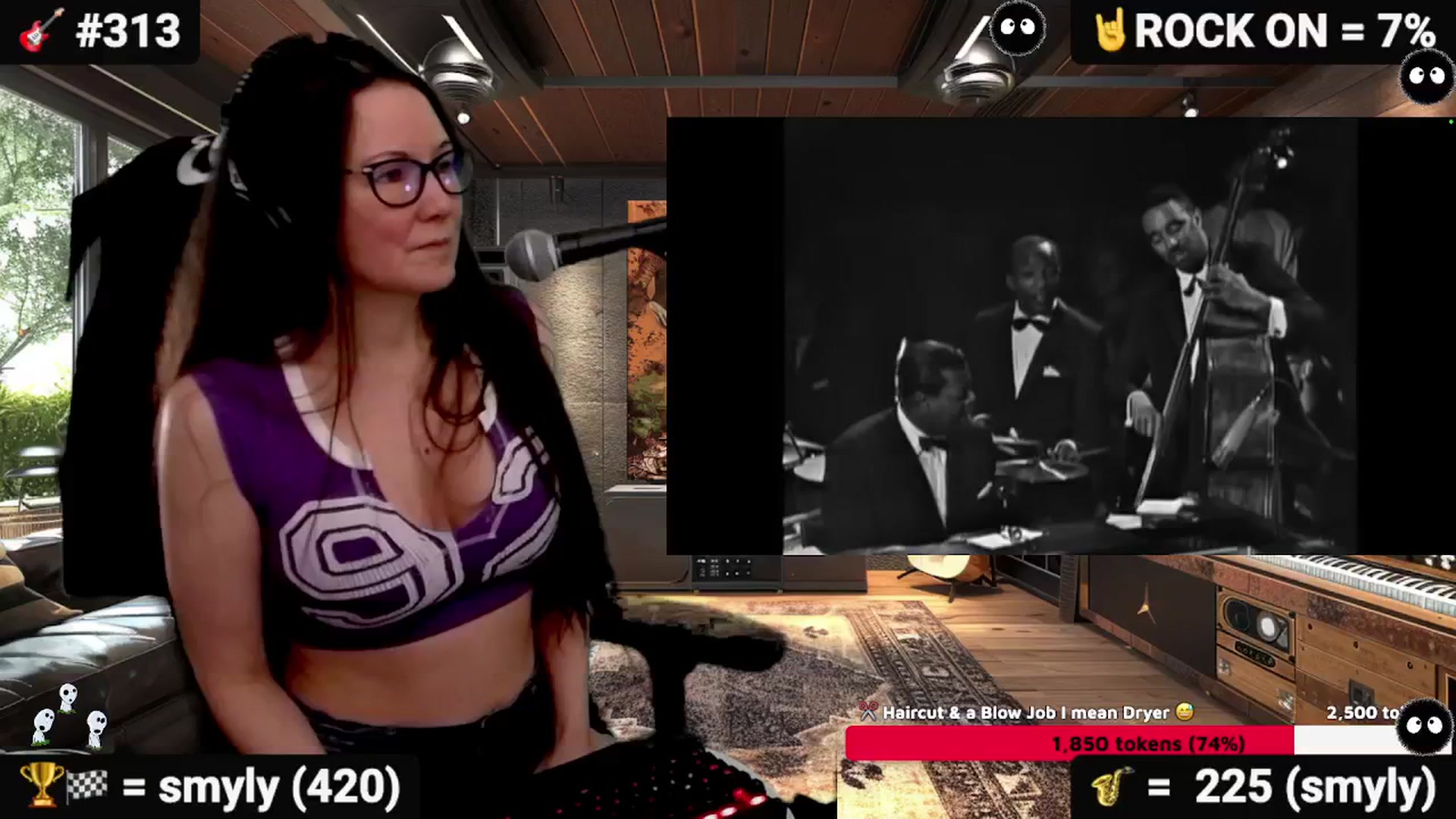 Gallery image thumbnail from DesZeppelin's myfreecams stream on, 08/20/2025, 24:42 image 15 of 20