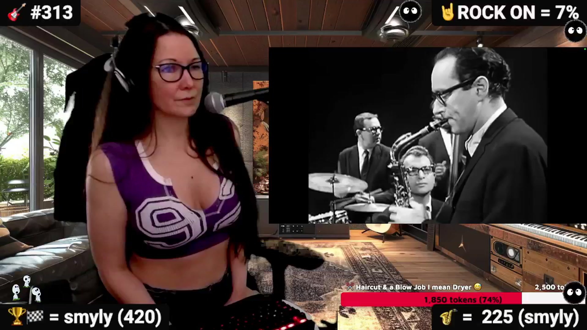 Gallery image thumbnail from DesZeppelin's myfreecams stream on, 08/20/2025, 24:42 image 14 of 20