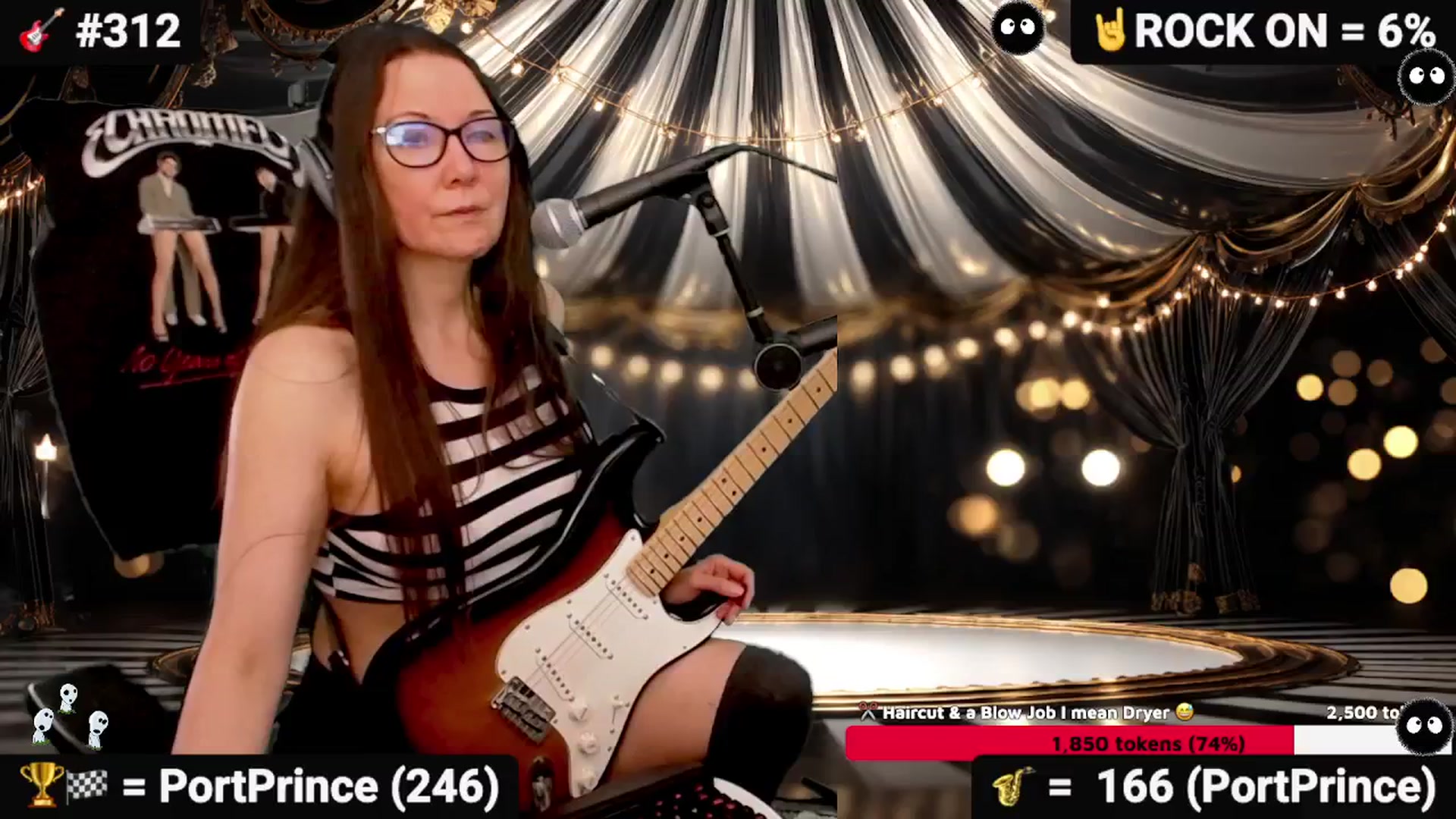 Gallery image thumbnail from DesZeppelin's myfreecams stream on, 08/21/2025, 24:19 image 14 of 20