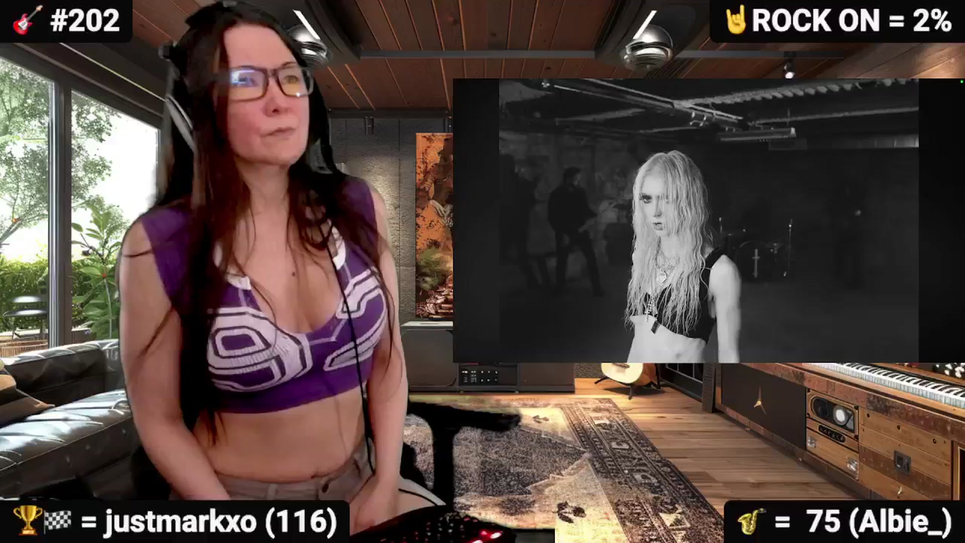 Gallery image thumbnail from DesZeppelin's myfreecams stream on, 09/24/2025, 24:31 image 2 of 20