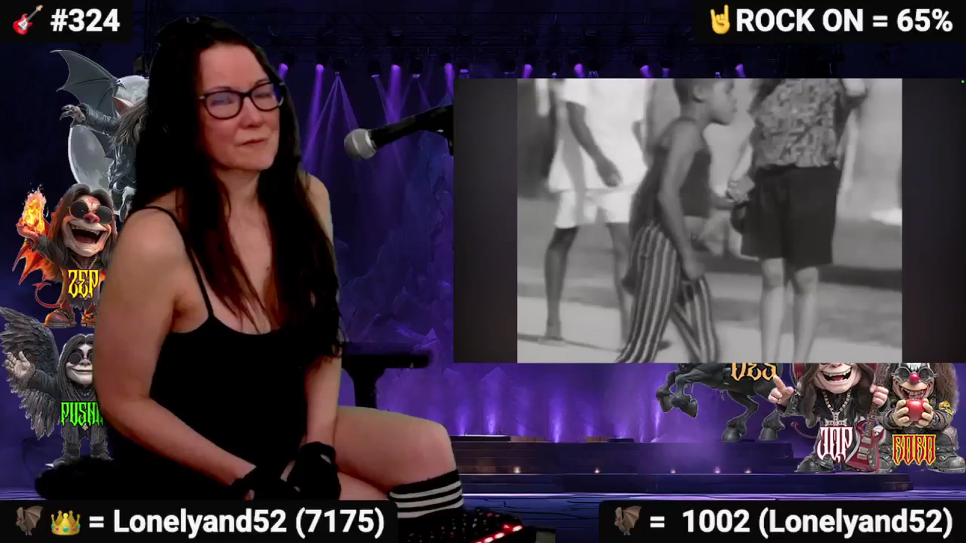 Gallery image thumbnail from DesZeppelin's myfreecams stream on, 10/12/2025, 08:09 image 1 of 20