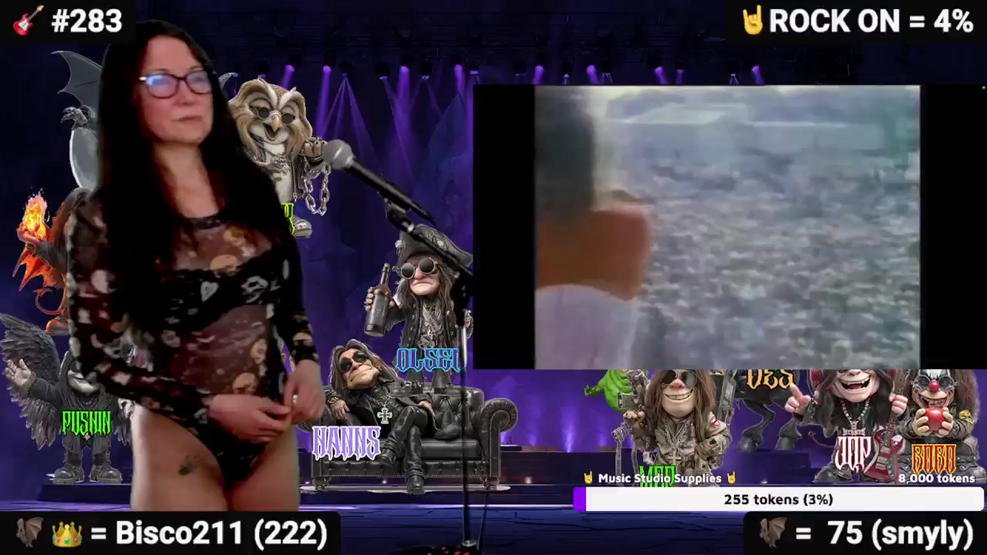Gallery image thumbnail from DesZeppelin's myfreecams stream on, 10/30/2025, 24:25 image 16 of 20
