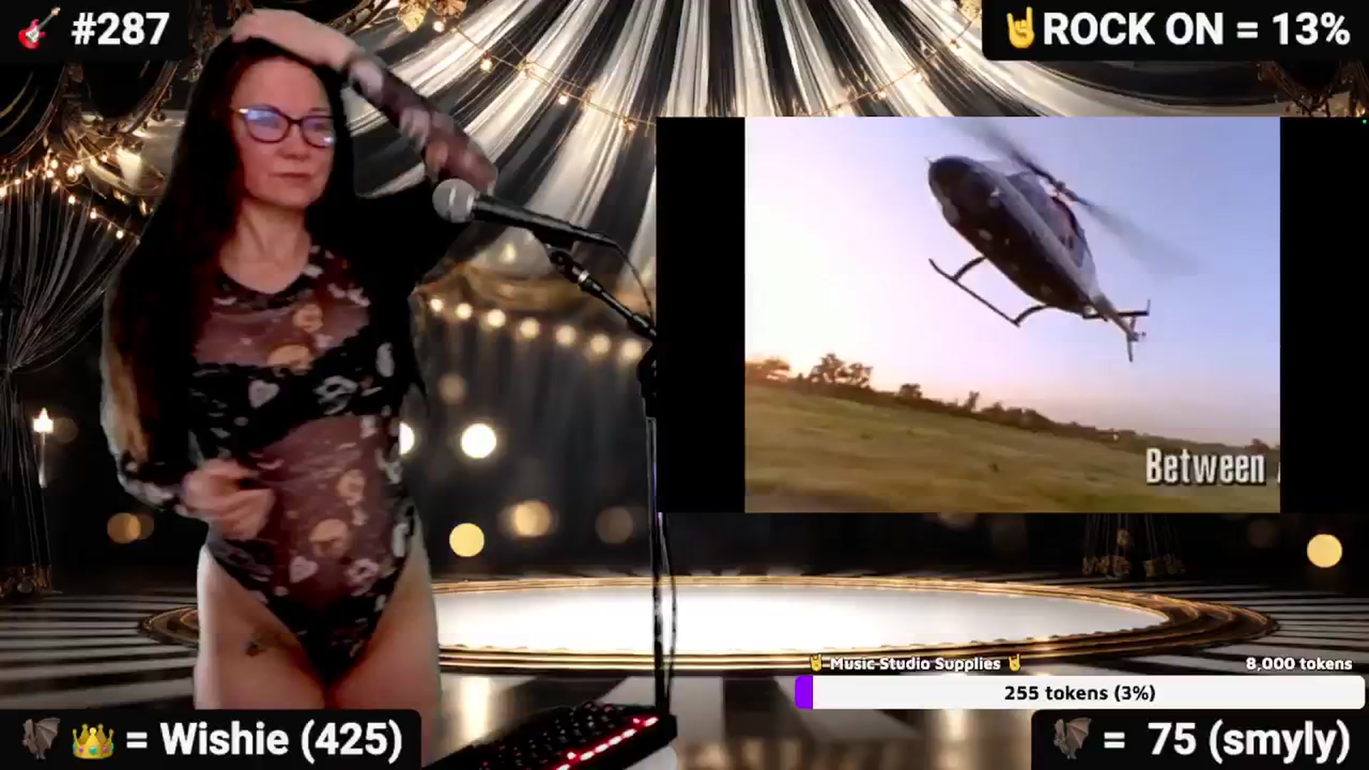 Gallery image thumbnail from DesZeppelin's myfreecams stream on, 10/30/2025, 07:21 image 4 of 20