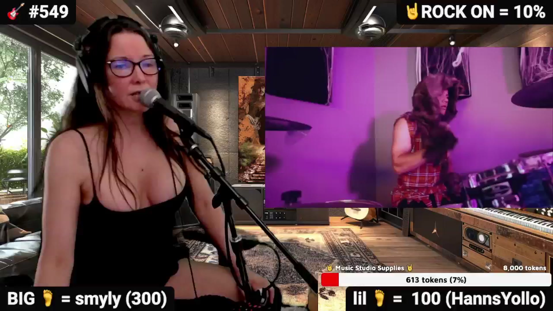 Gallery image thumbnail from DesZeppelin's myfreecams stream on, 11/04/2025, 01:40 image 8 of 20