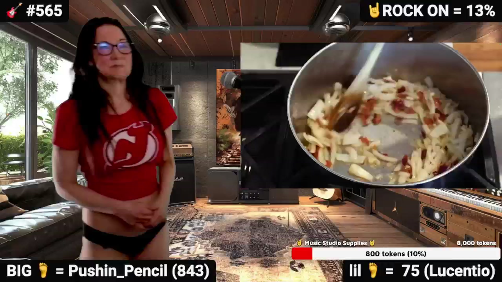 Gallery image thumbnail from DesZeppelin's myfreecams stream on, 11/05/2025, 02:25 image 11 of 20
