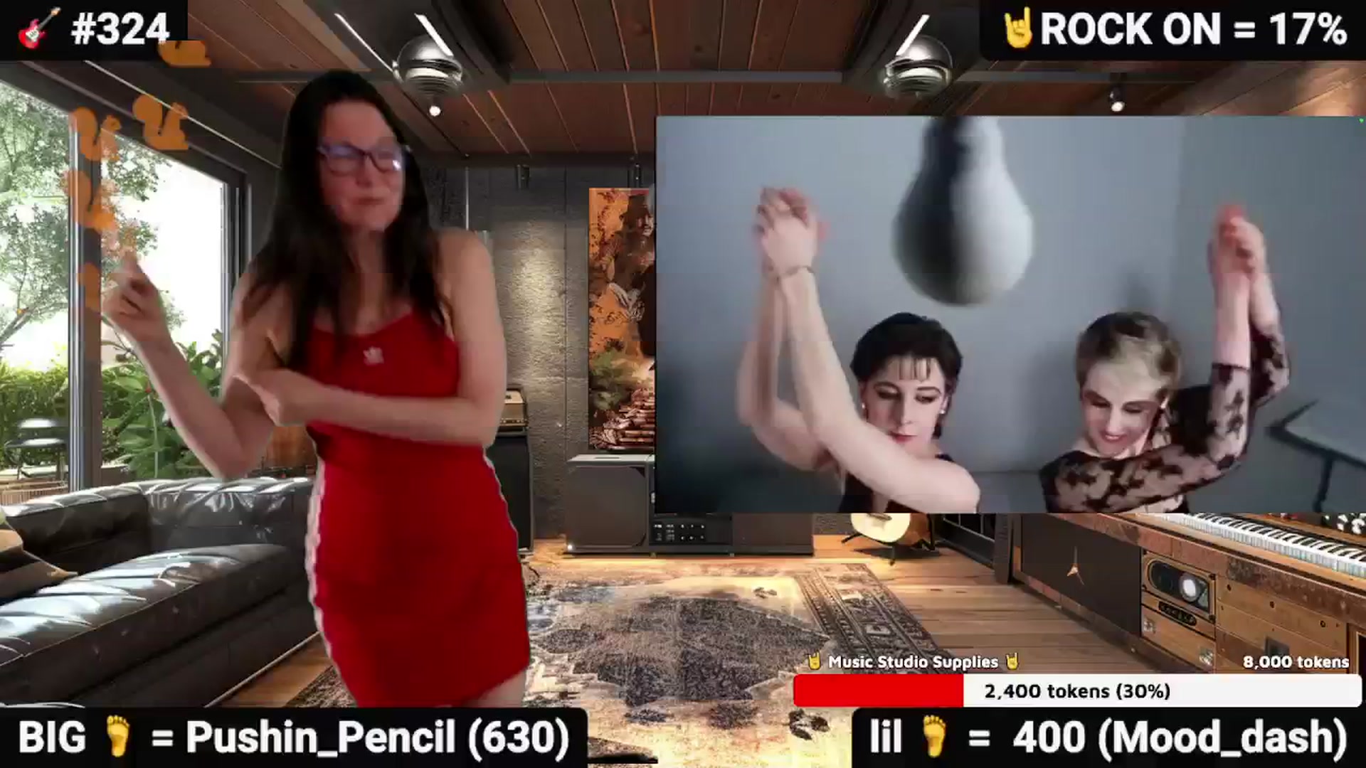 Gallery image thumbnail from DesZeppelin's myfreecams stream on, 11/12/2025, 02:19 image 8 of 20