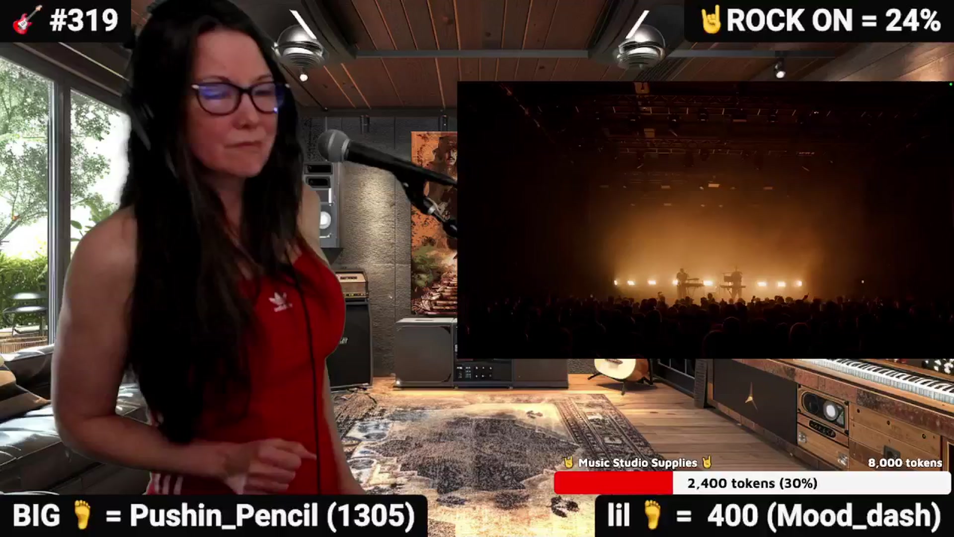 Gallery image thumbnail from DesZeppelin's myfreecams stream on, 11/12/2025, 02:19 image 19 of 20